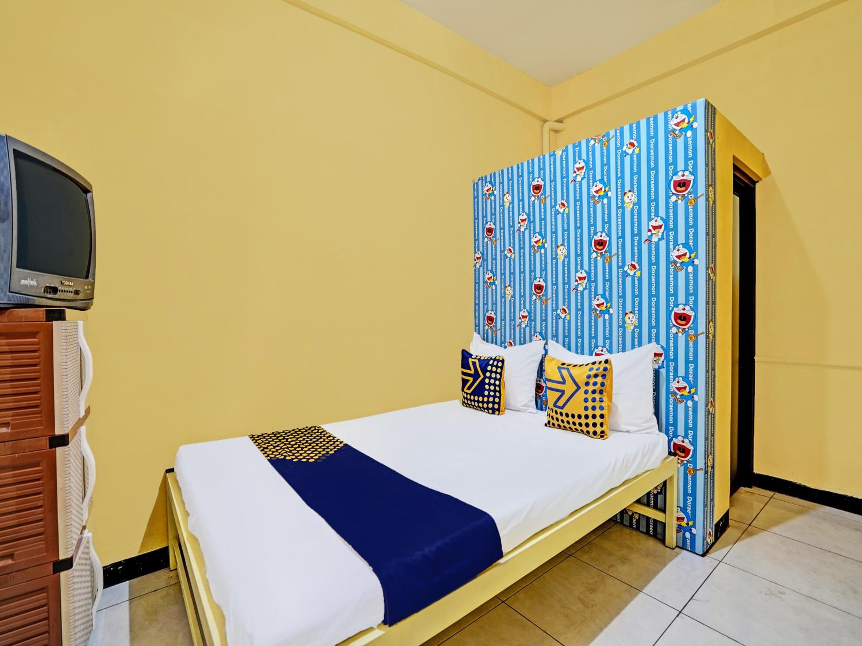 Budget Double Room photo 2