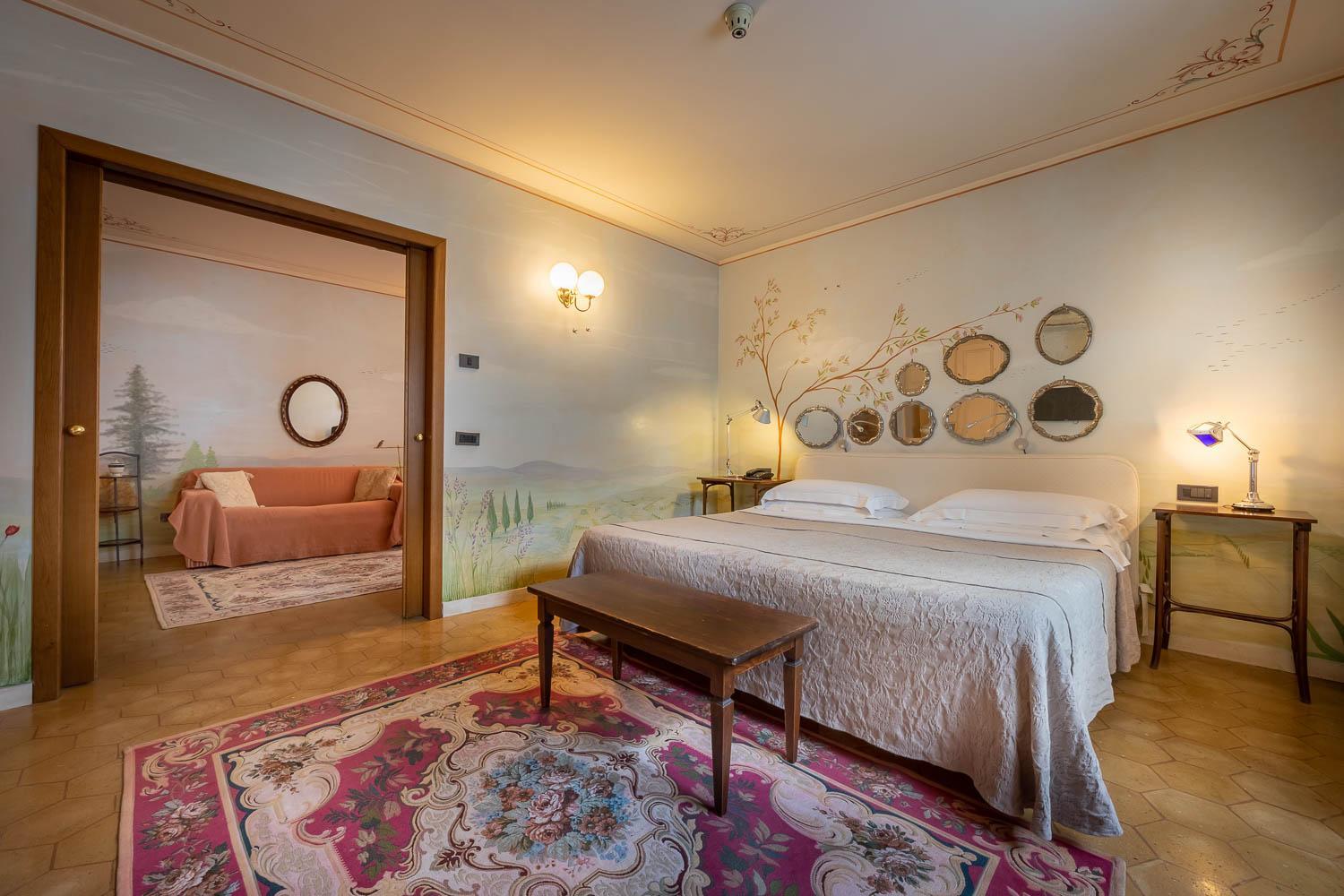 Suite - Photo 7