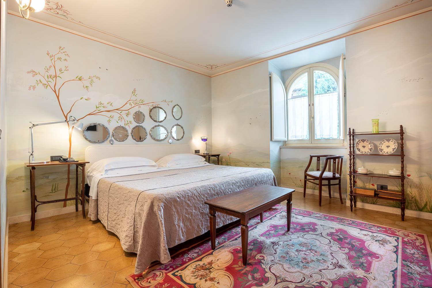 Suite - Photo 3
