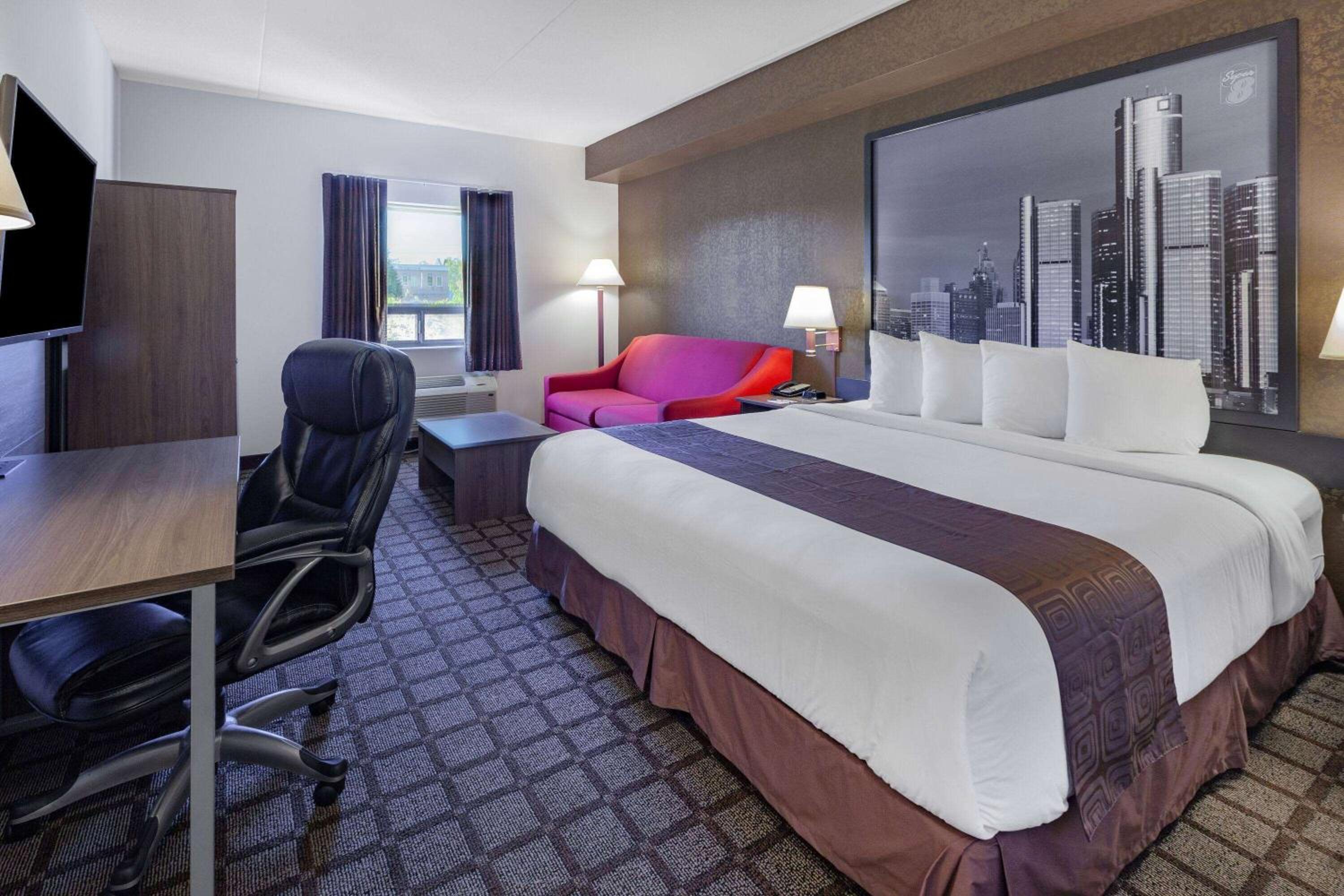 King Room - Non-Smoking - Photo 1