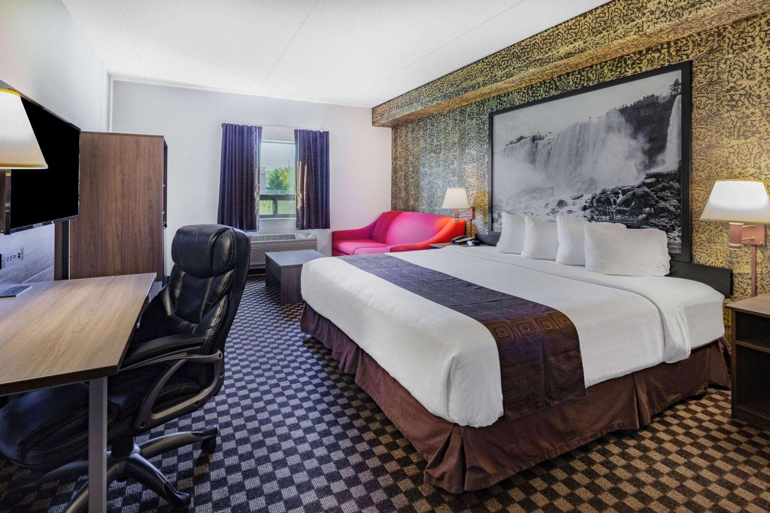 King Room - Non-Smoking - Photo 4