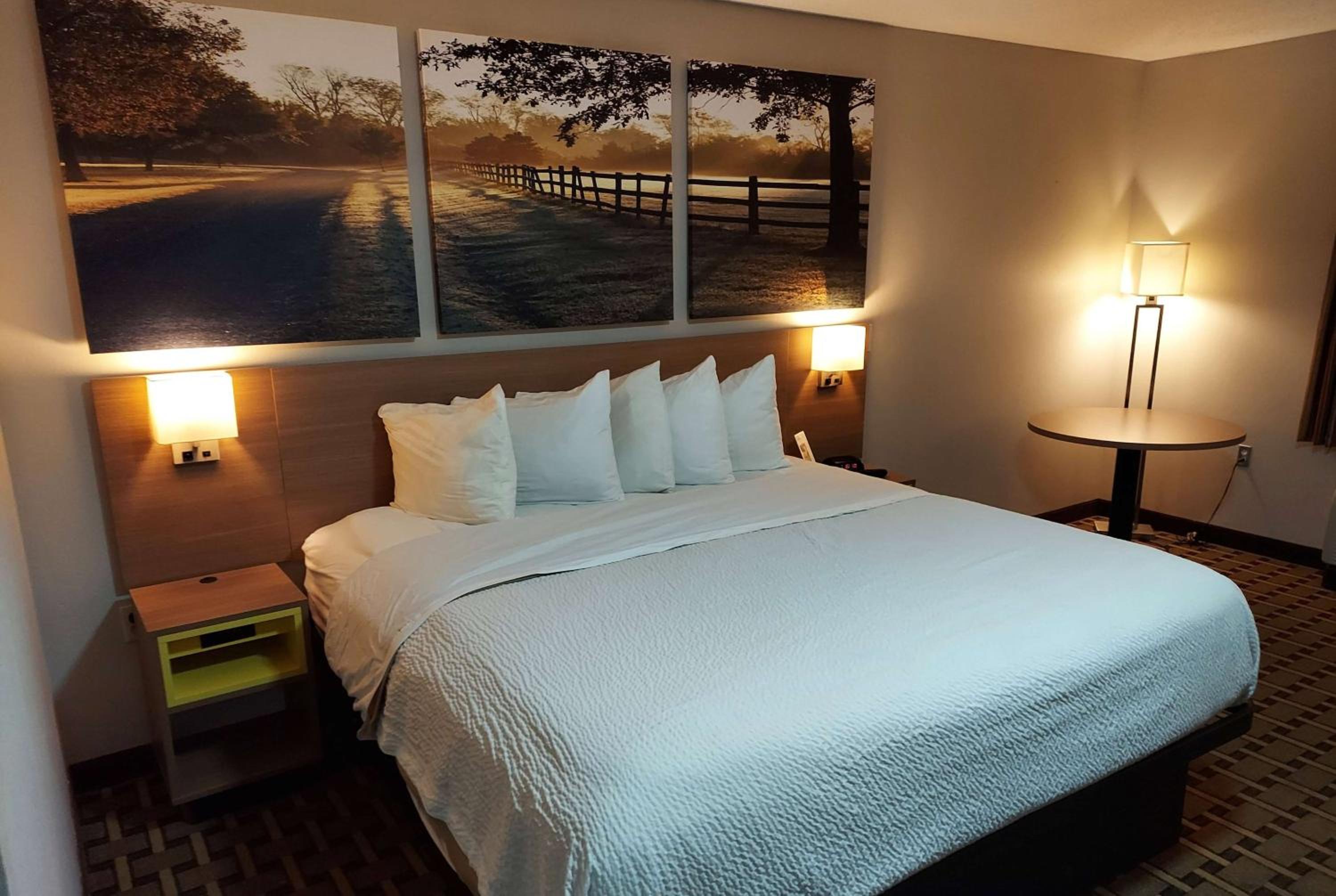 Days Inn & Suites by Wyndham Huntsville, Billede 3