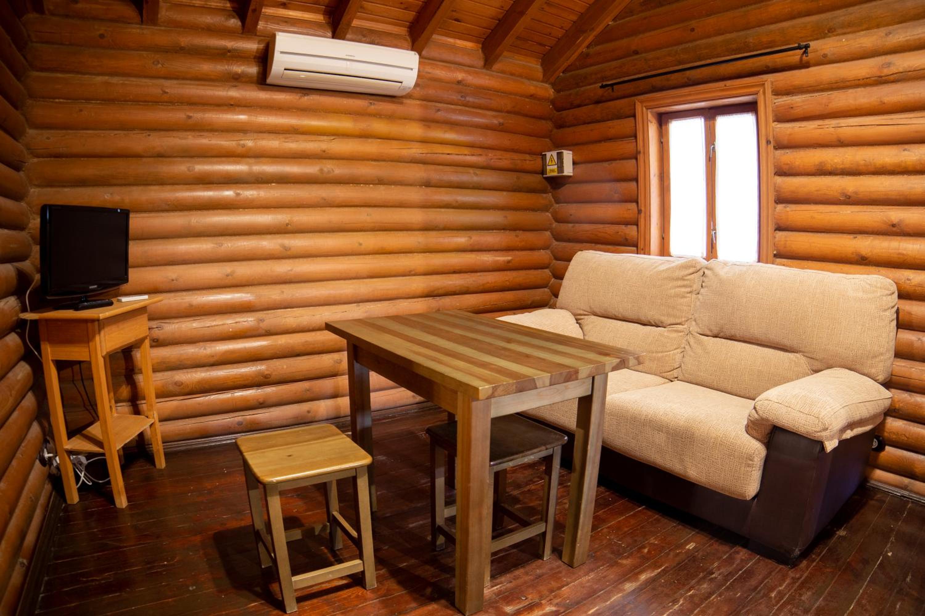 Deluxe Bungalow - Photo 10