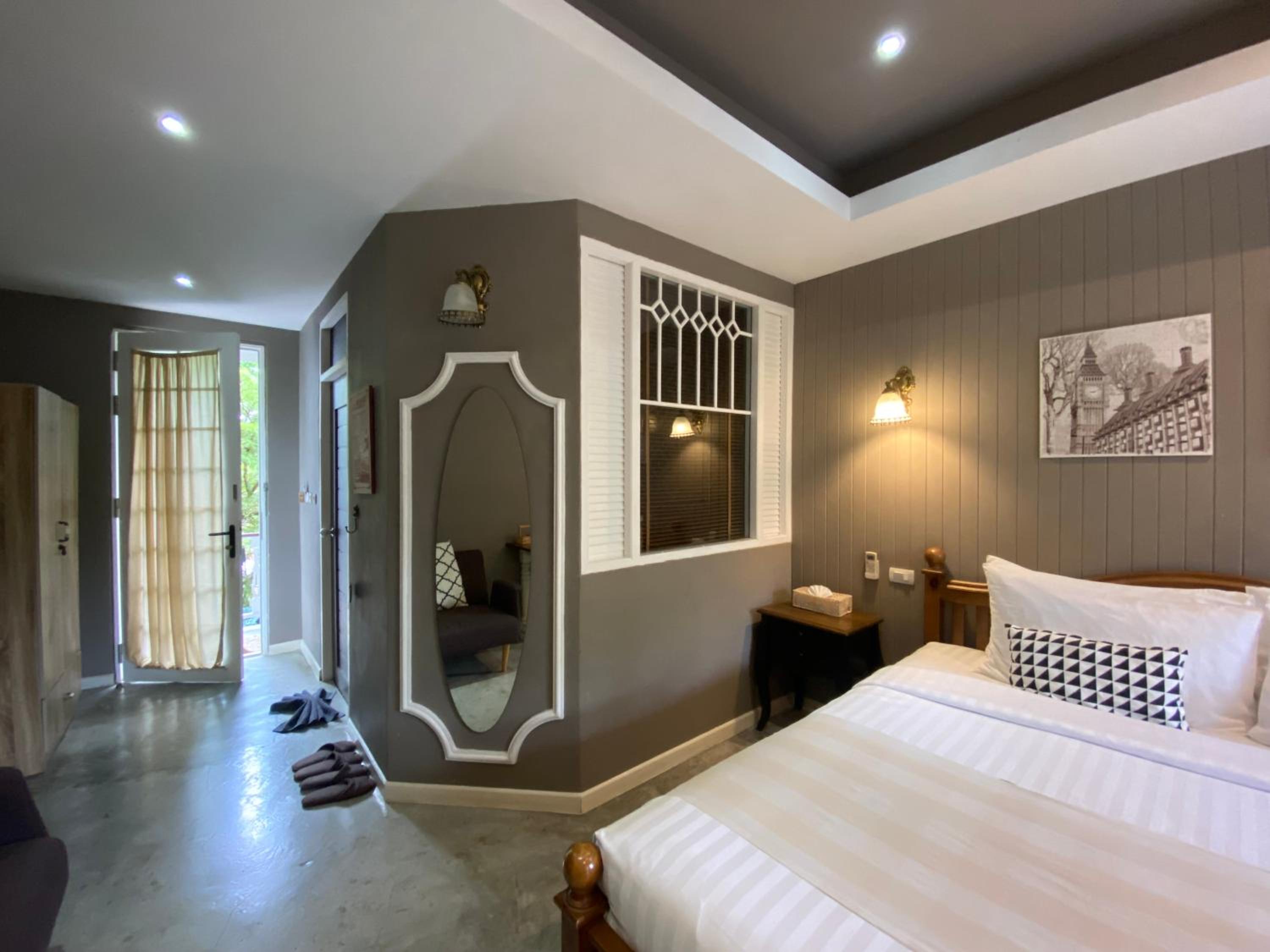 Standard  Double Room - Photo 7