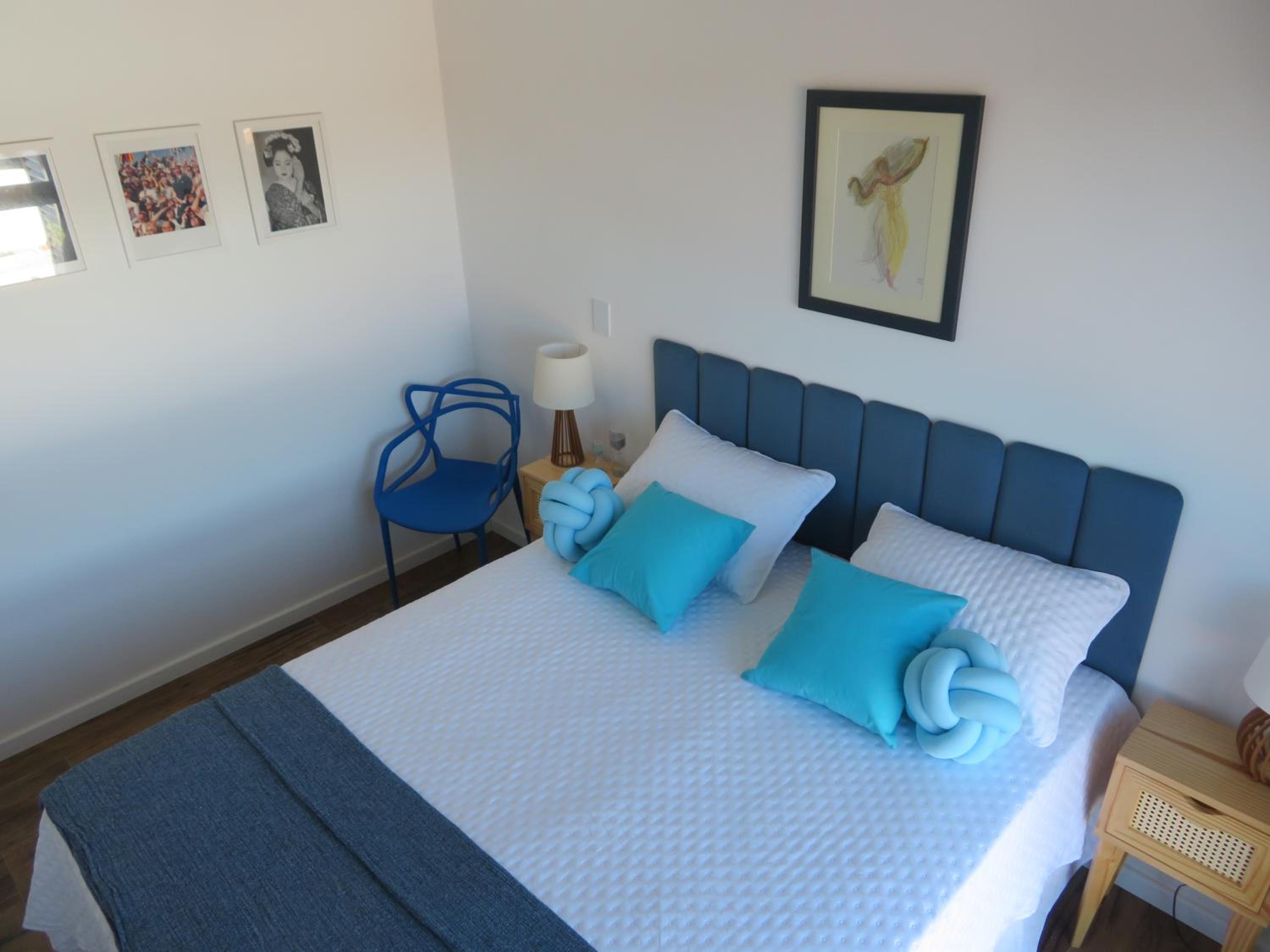 Deluxe Family Room - Photo 2