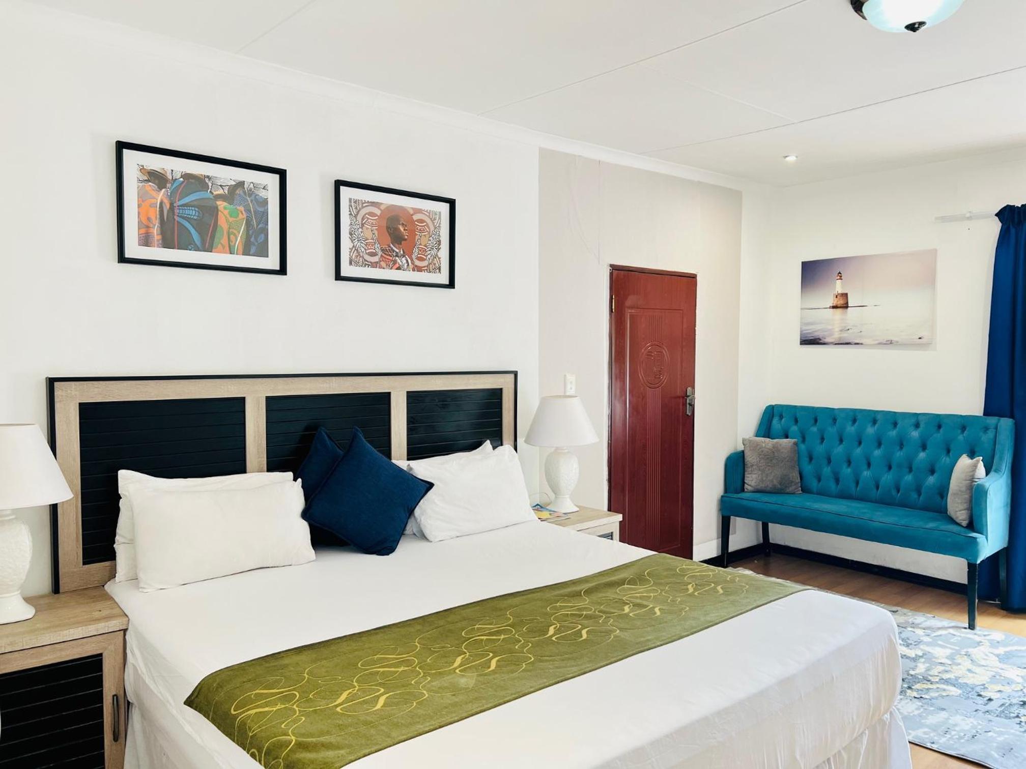 Deluxe Family Room photo 1