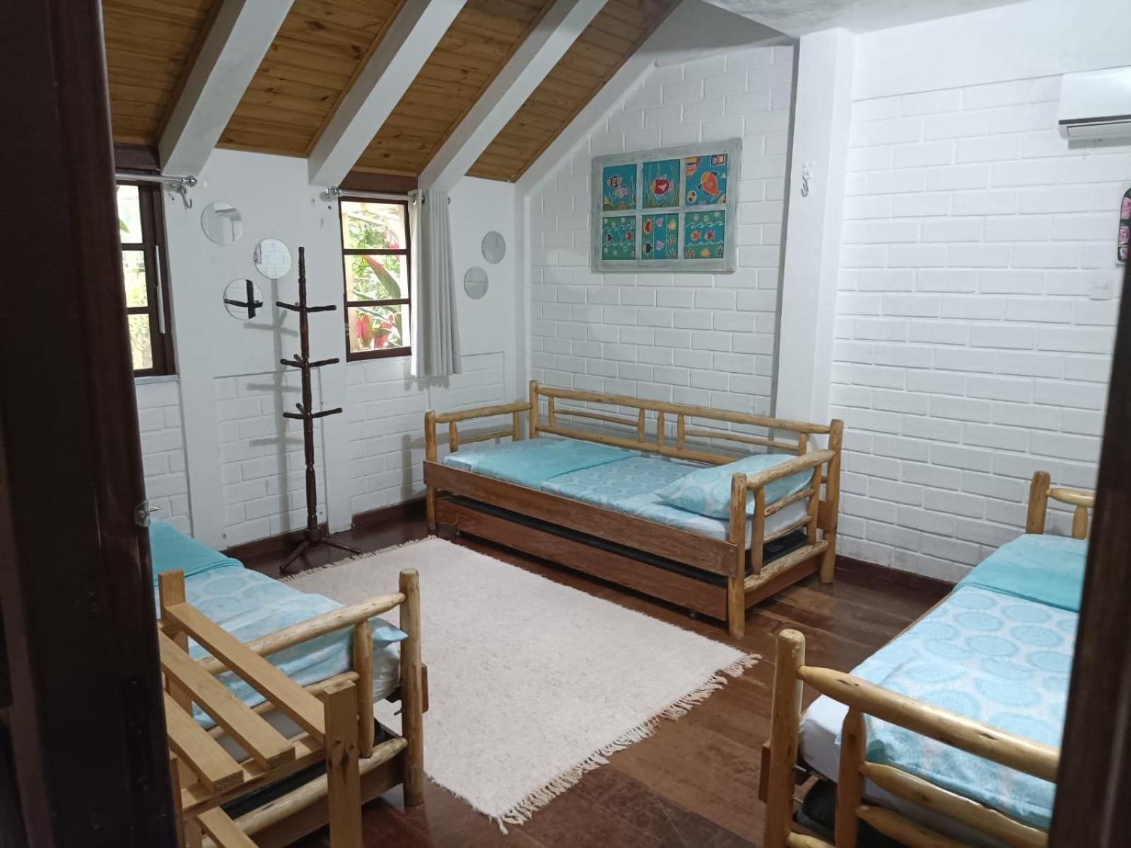 Bed in 6-Bed Mixed Dormitory Room photo 1