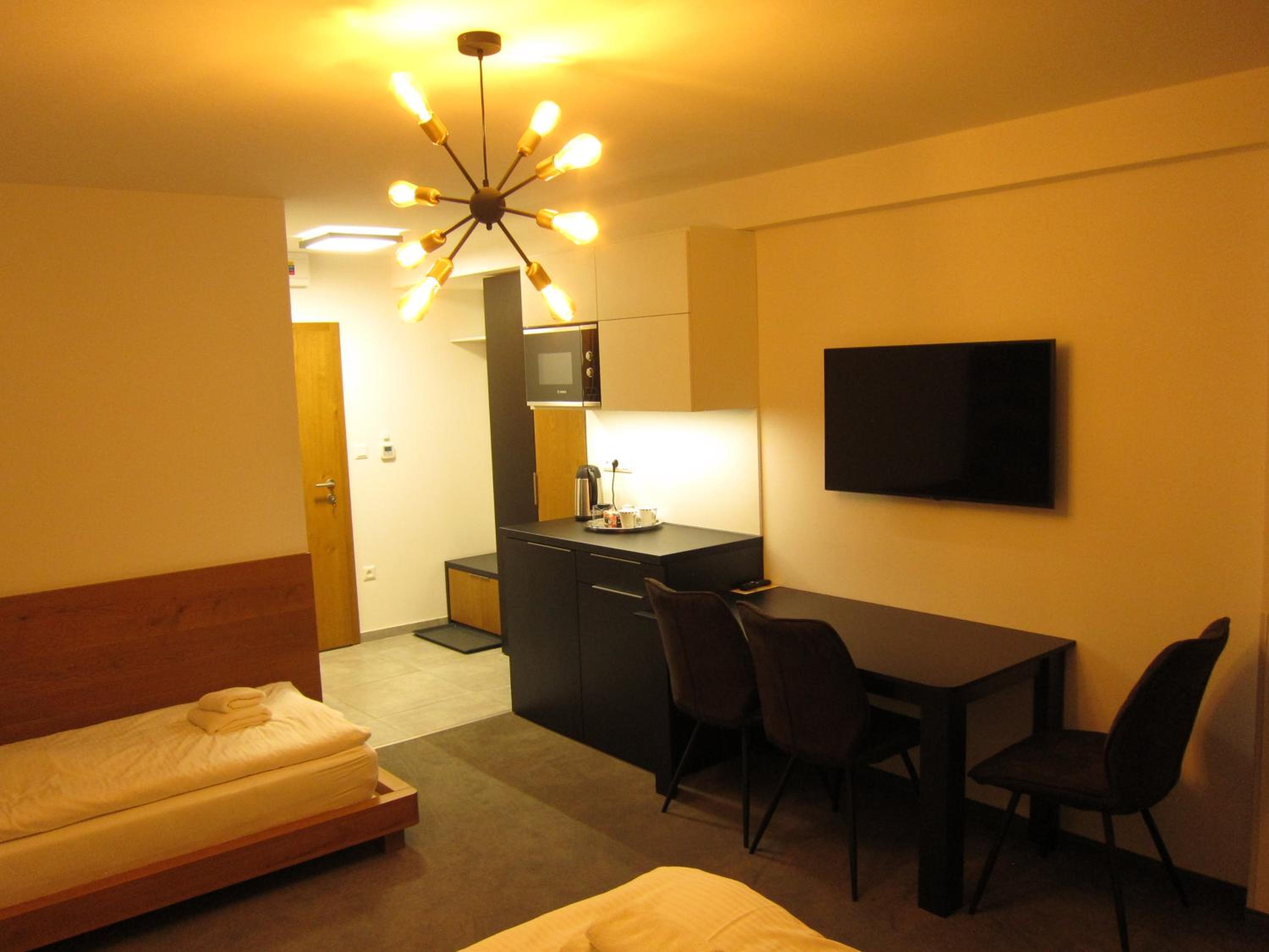 Triple Room - Photo 6