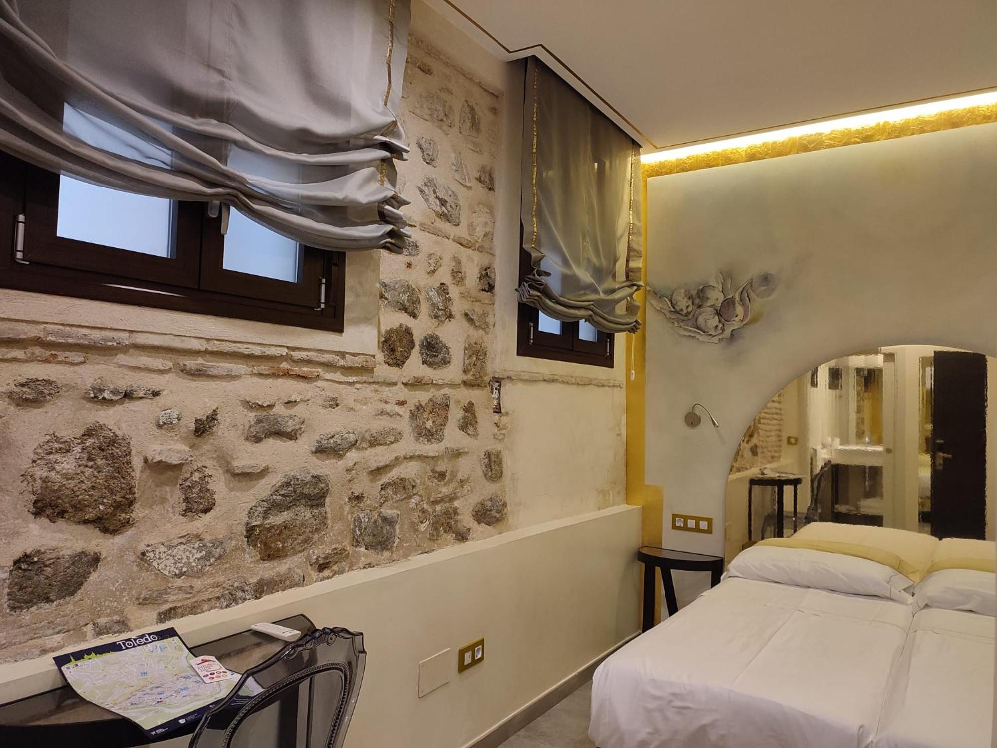 Double Room - Photo 1