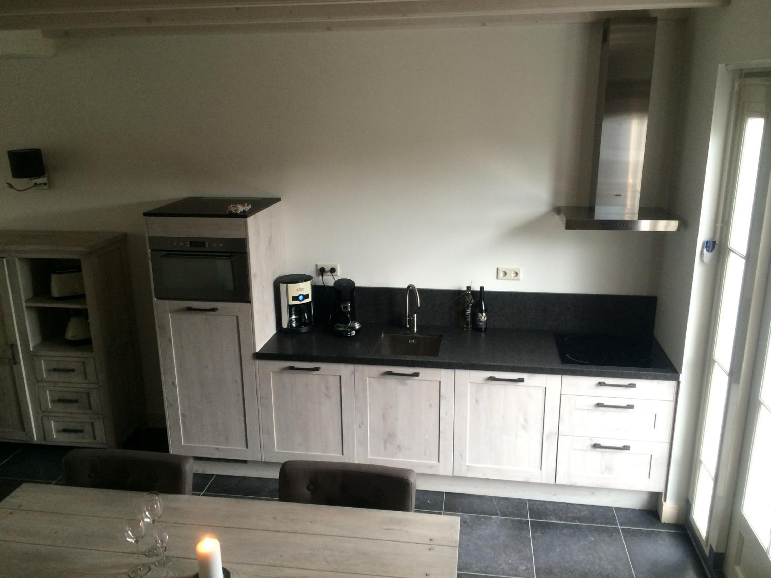 Two-Bedroom House - Photo 3