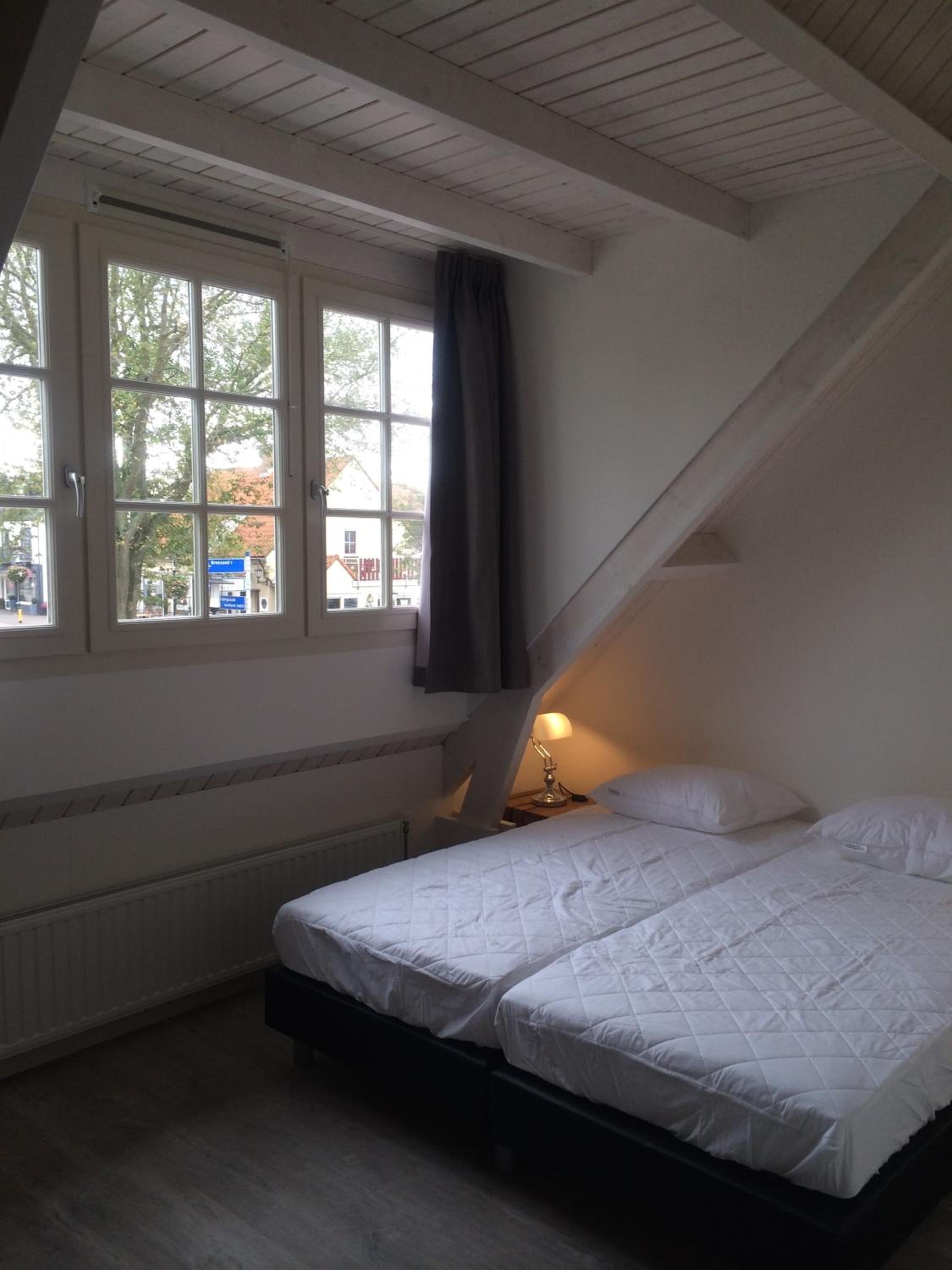 Two-Bedroom House - Photo 42