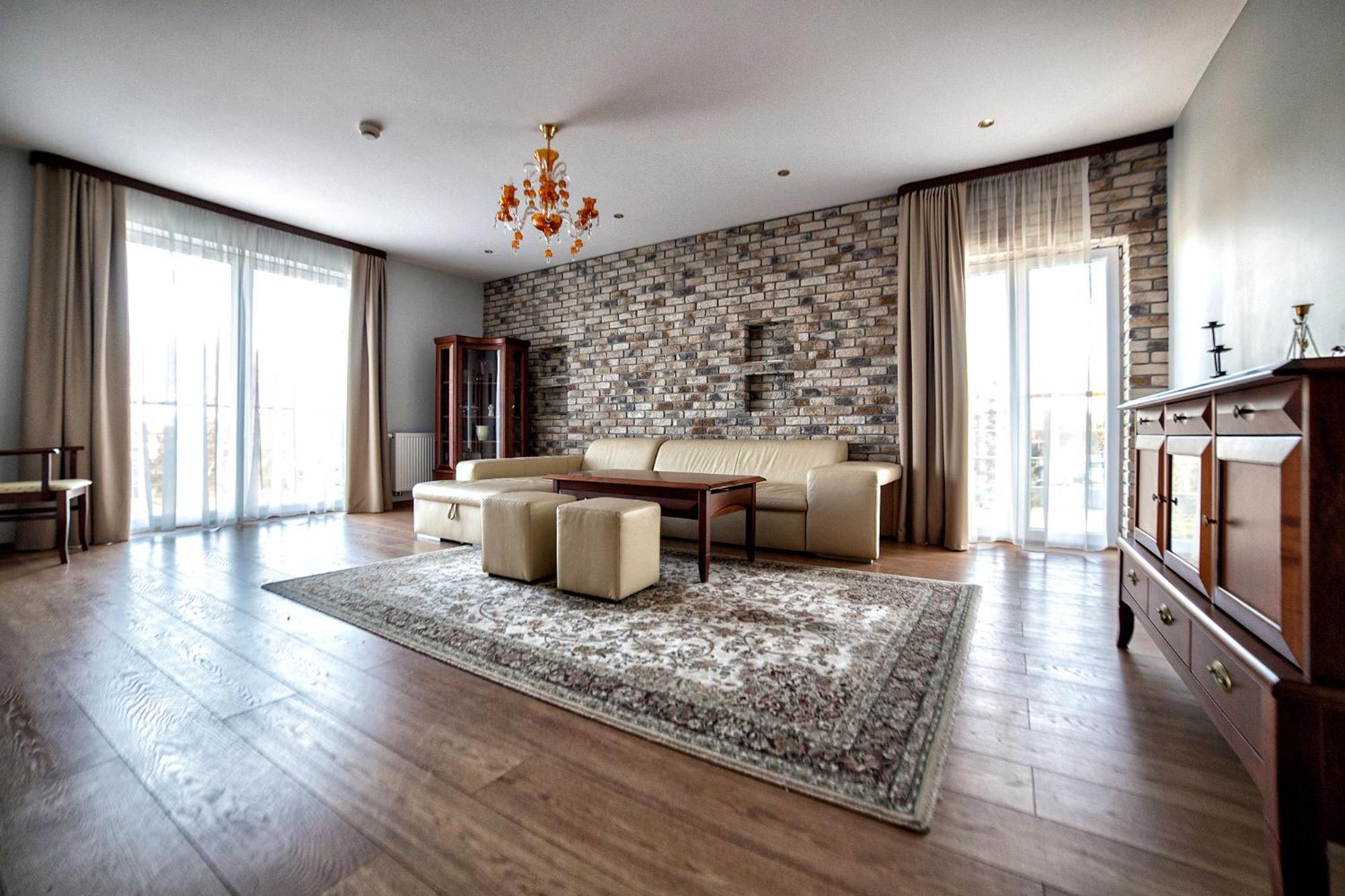 Deluxe Family Room photo 3