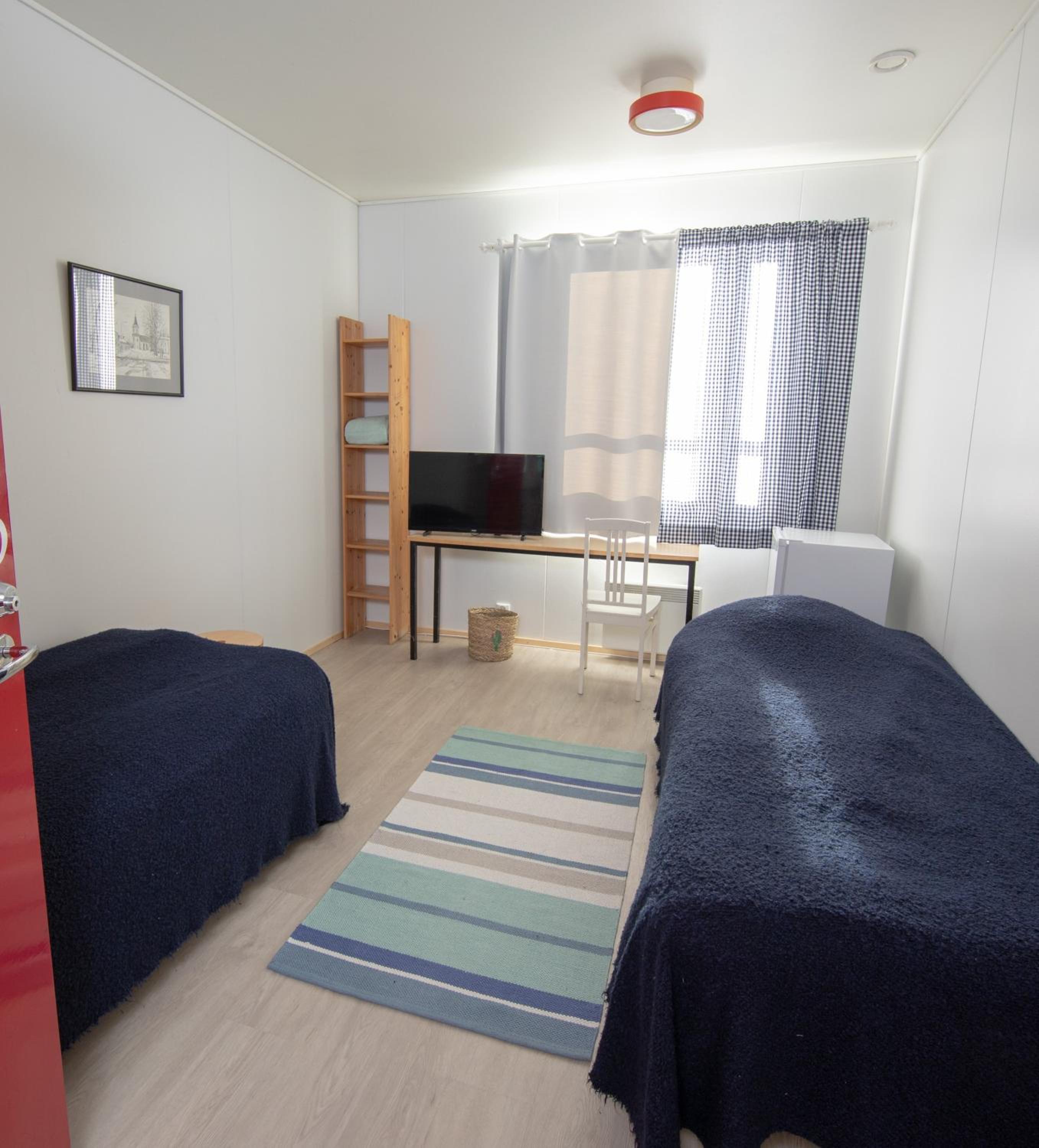 Twin Room with Shared Bathroom photo 1