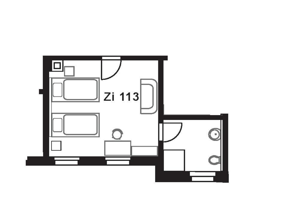 Triple Room with Private Bathroom - Photo 2