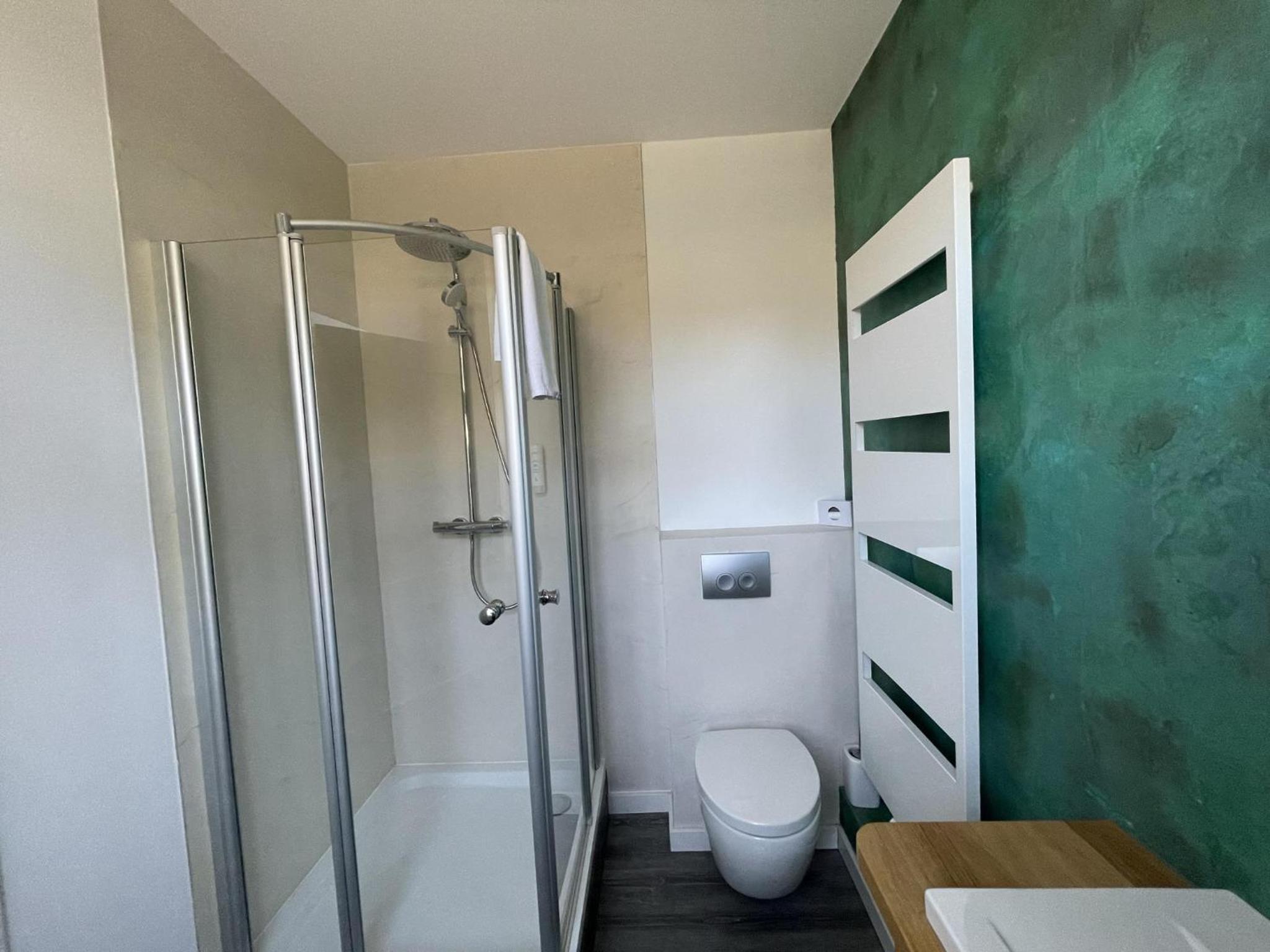 Standard Double Room - Photo 4