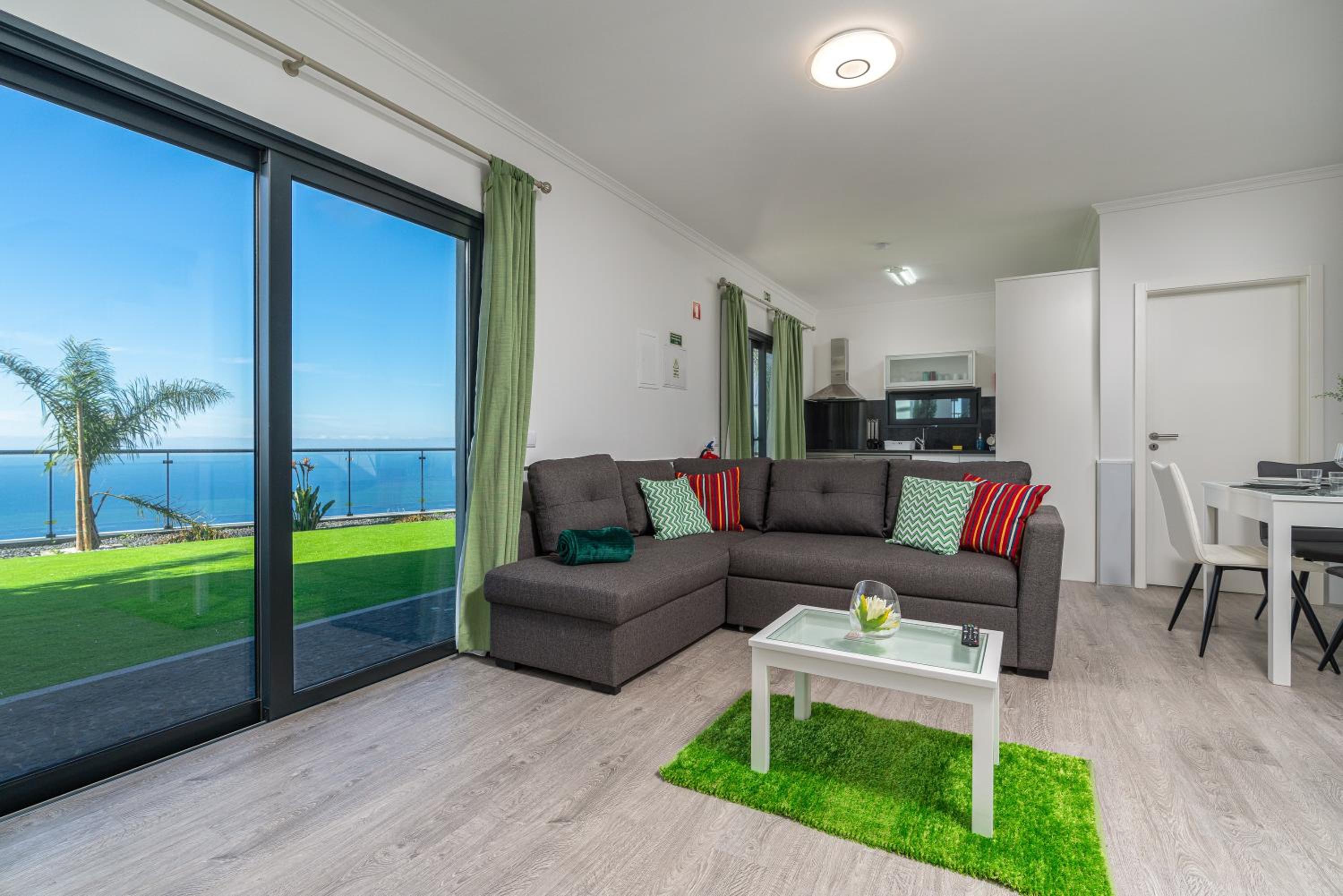Superior Two-Bedroom Villa with sea View