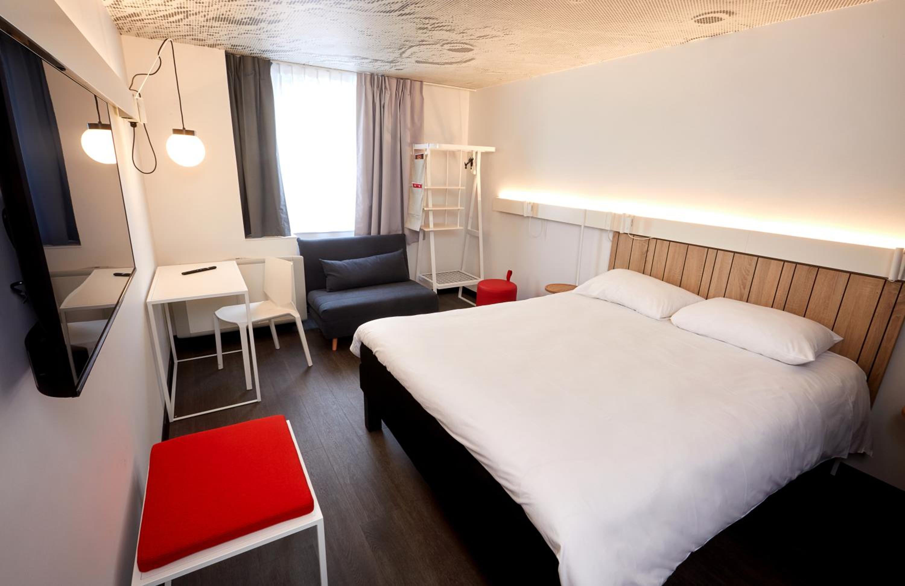 Standard Double Room with Sofa Bed - Photo 1