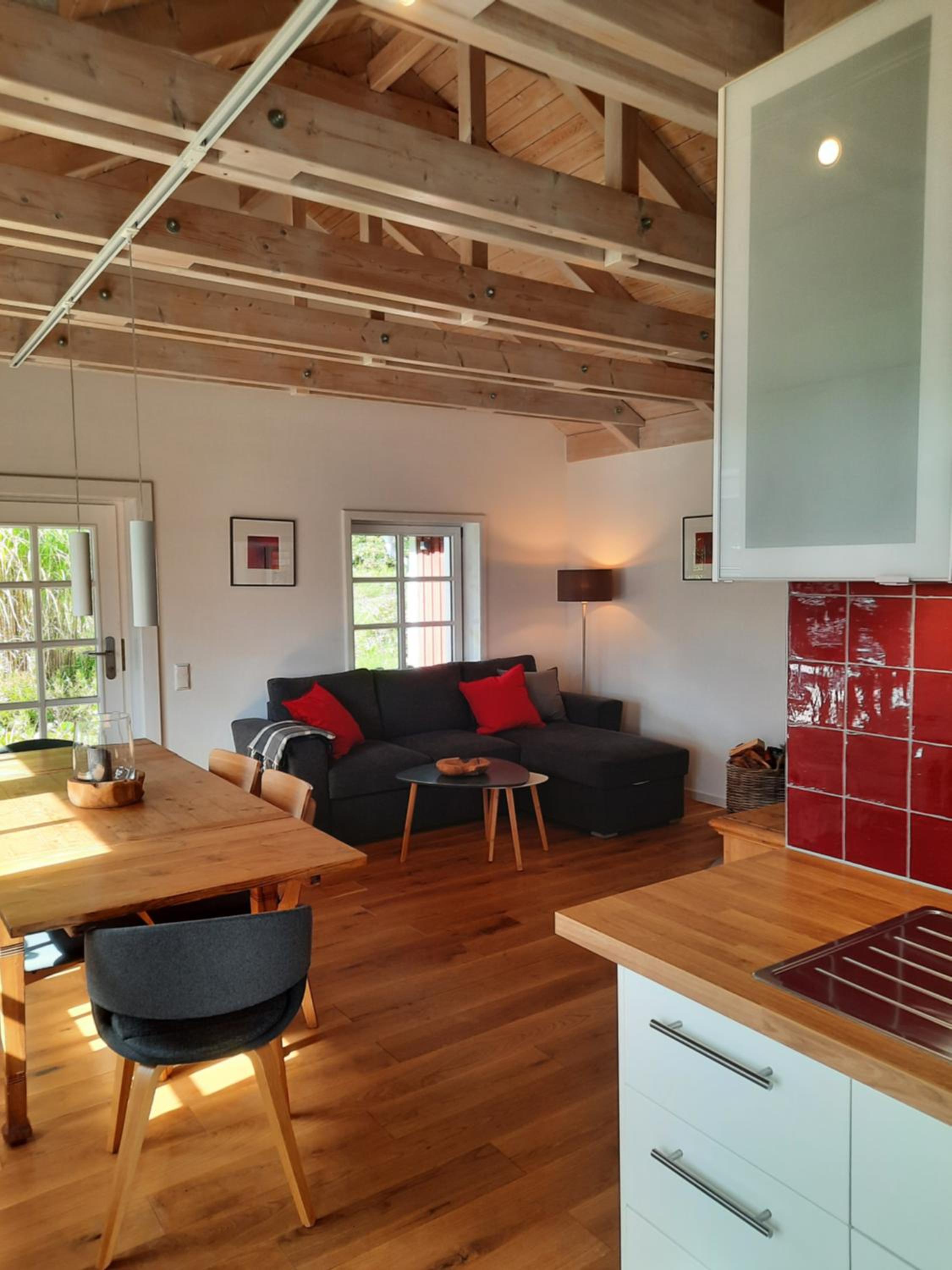 Three-Bedroom House photo 2