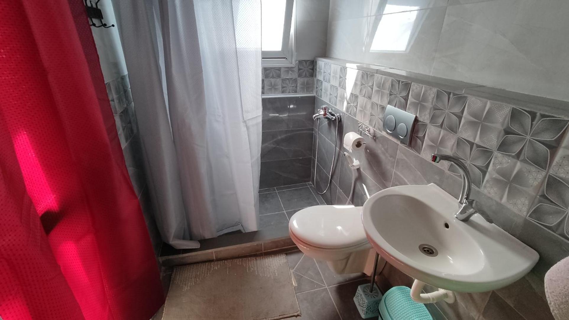 Double Room with Private Bathroom photo 3