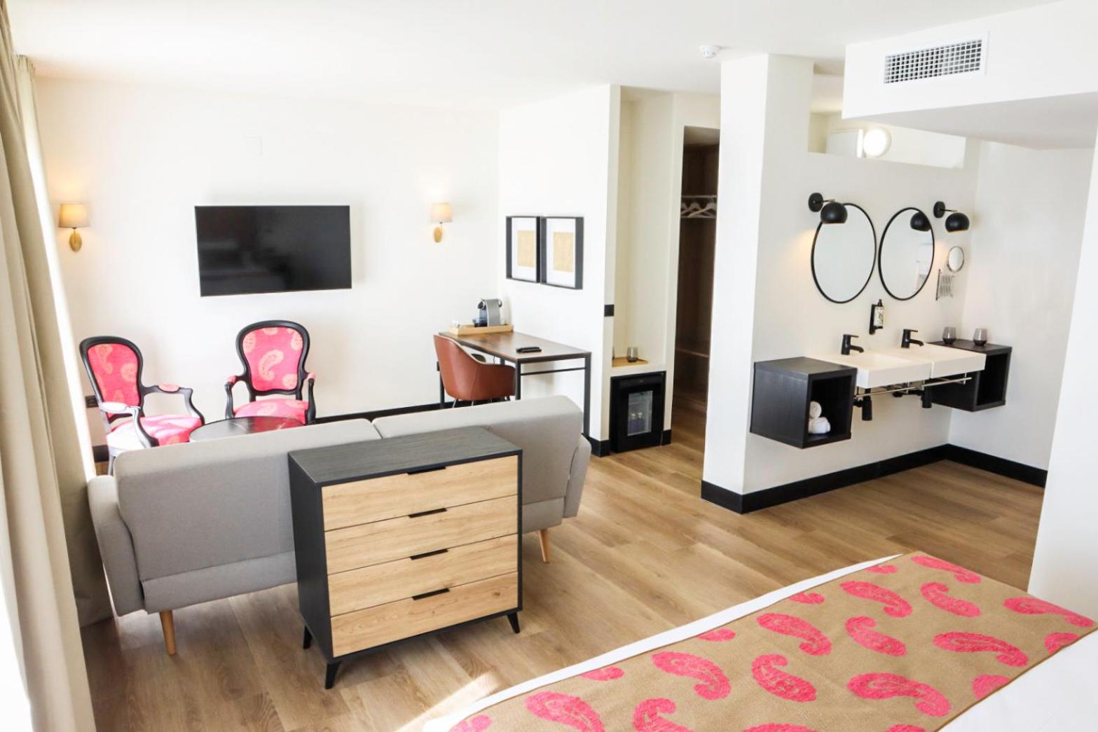 Junior Suite with Terrace photo 2