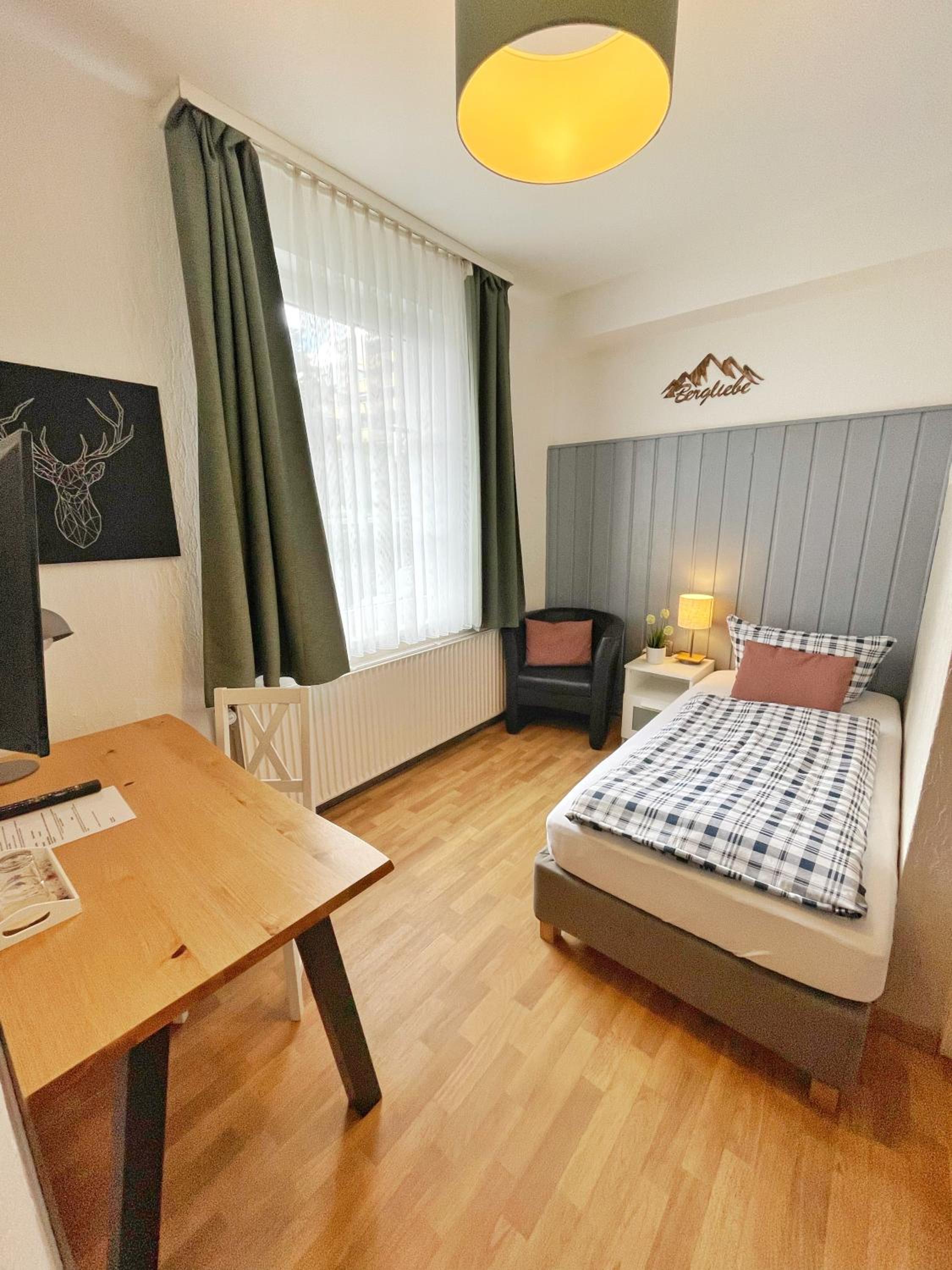Single Room photo 3