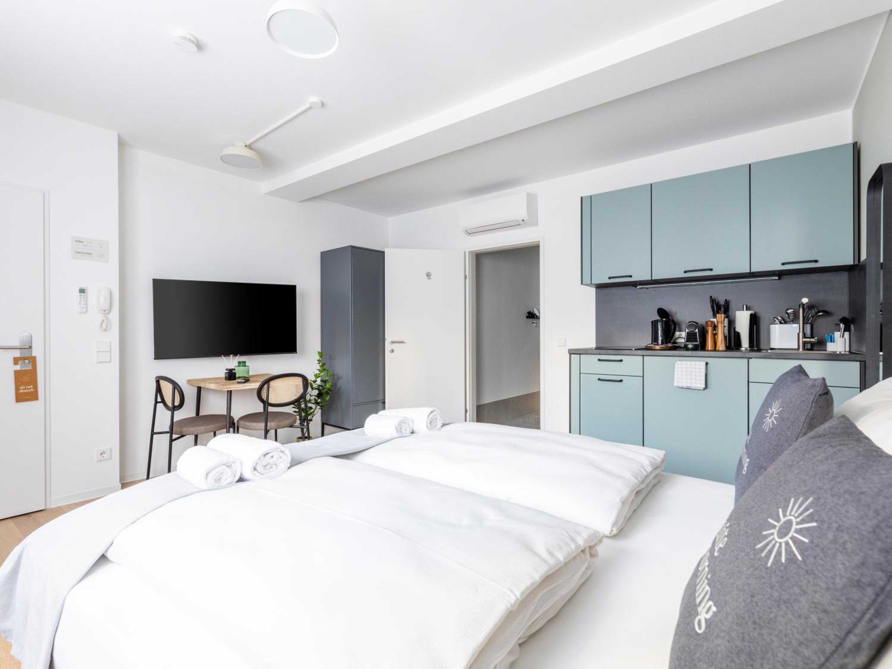 Suite with disability access photo 1