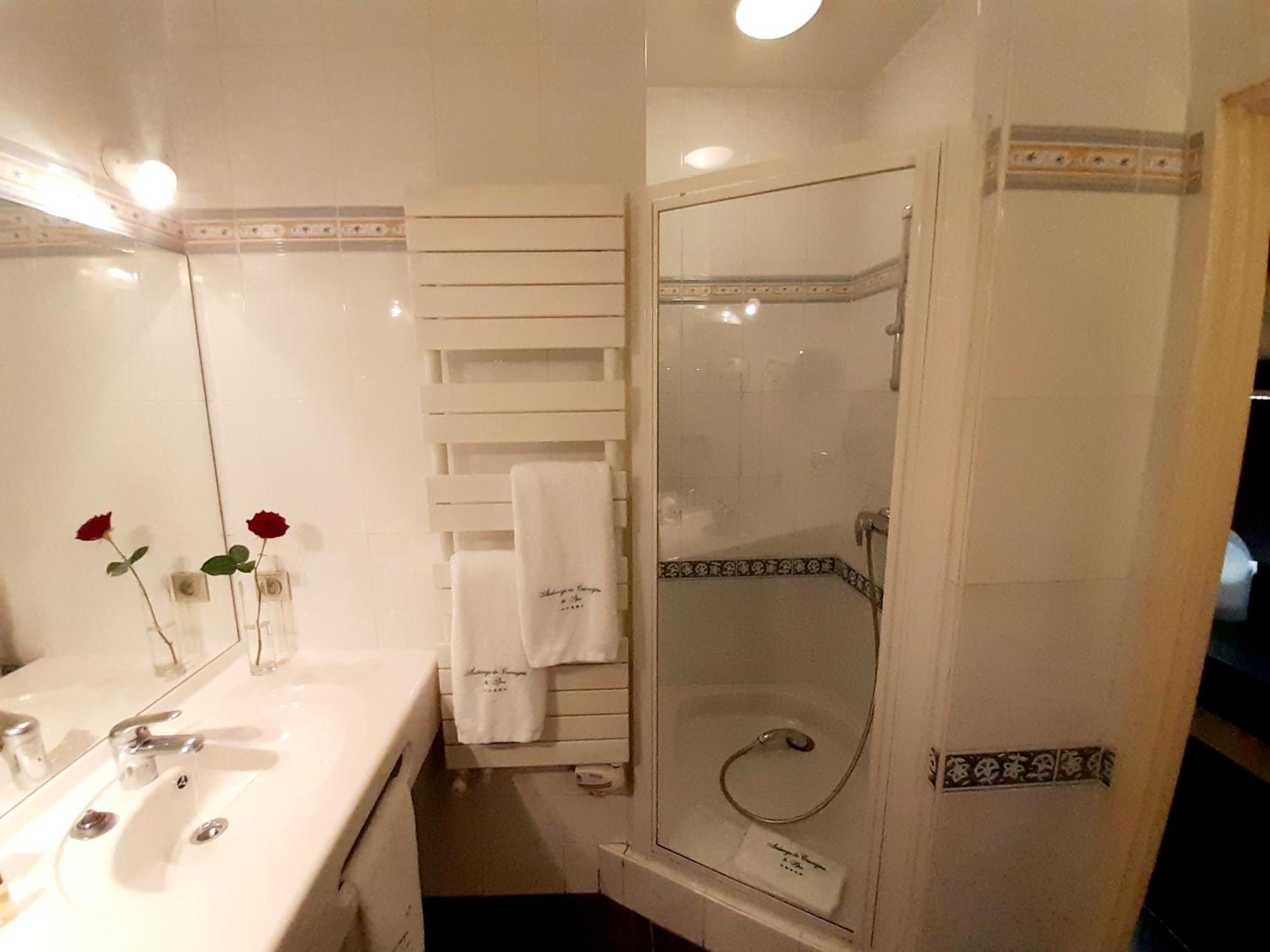 Deluxe Double Room with Terrace - Photo 2
