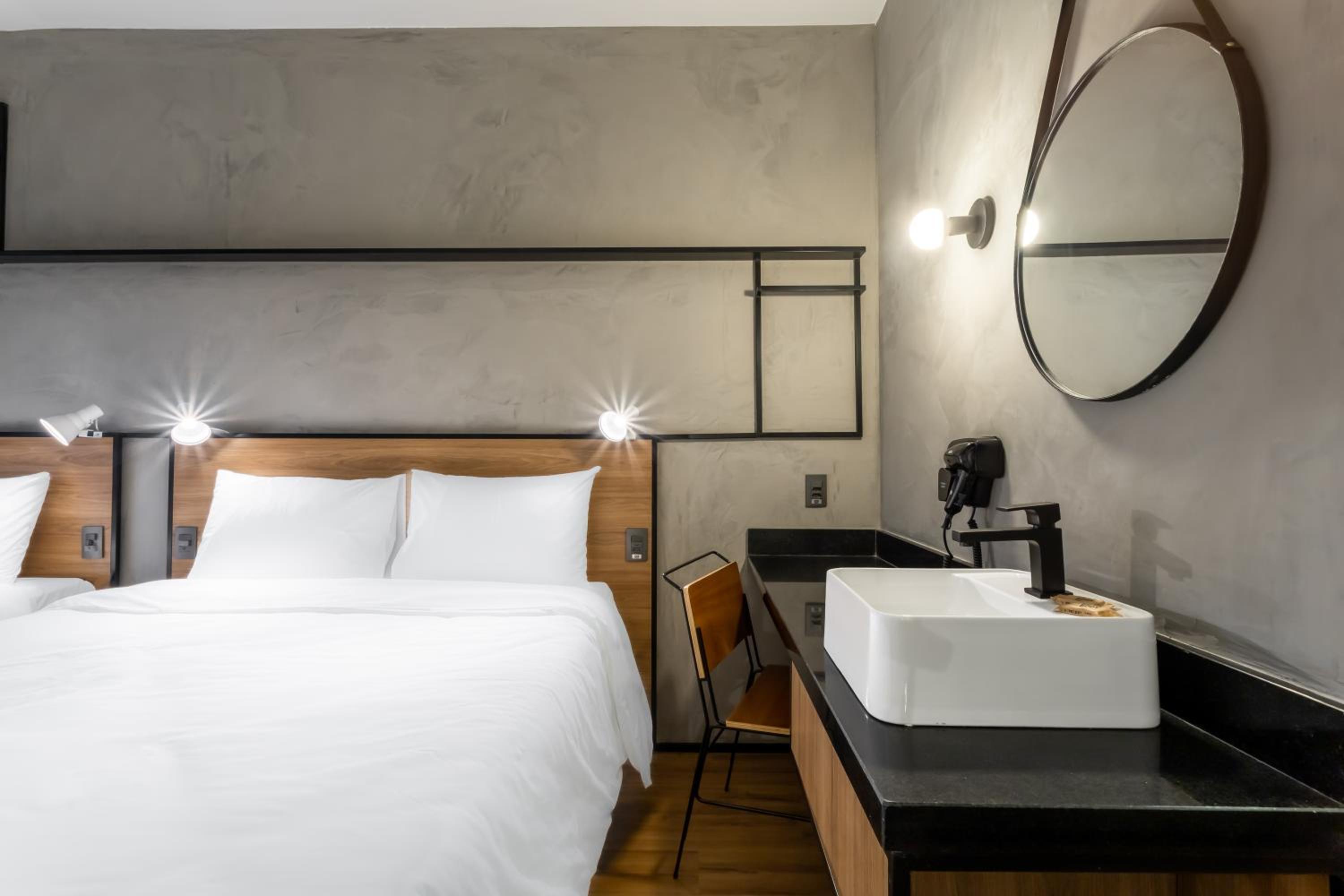 Standard Room - Photo 9