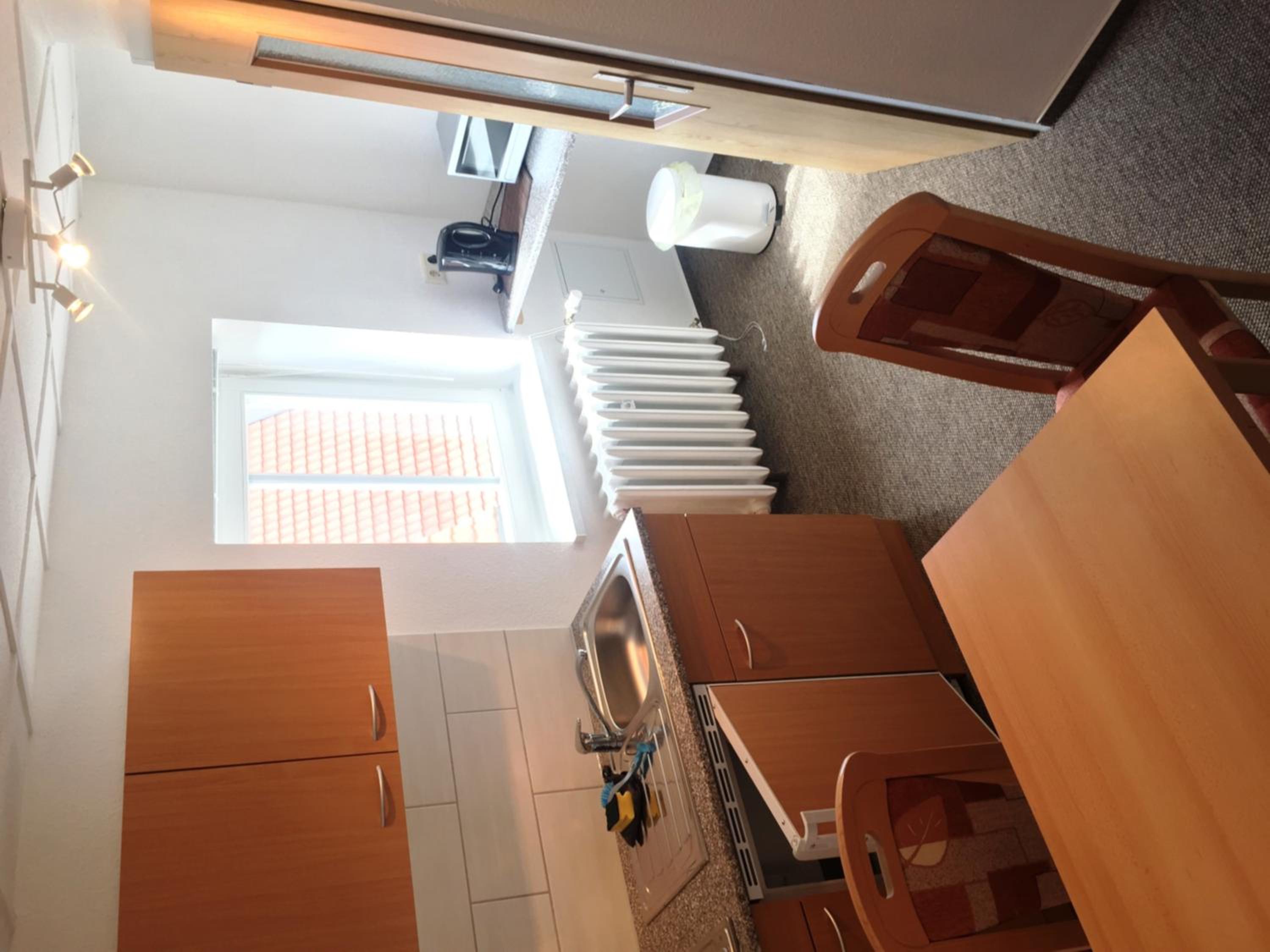 Apartment 10 - Photo 5