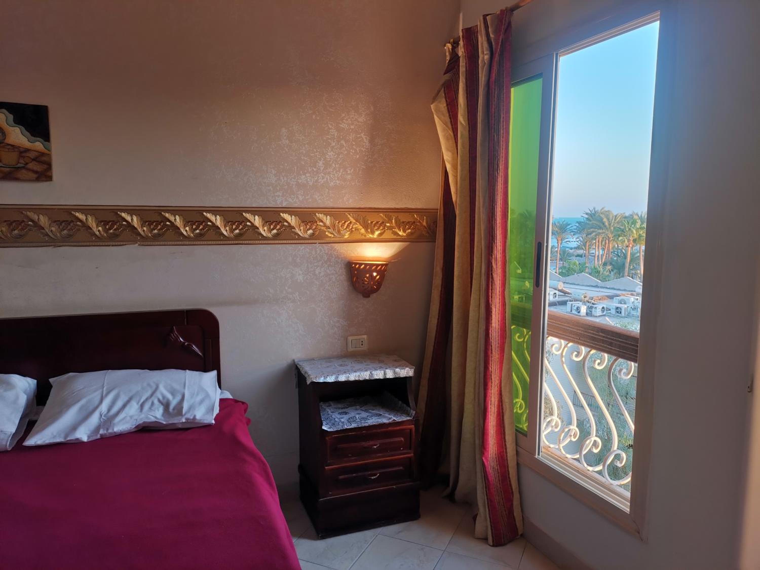 Standard Double Room - Photo 3