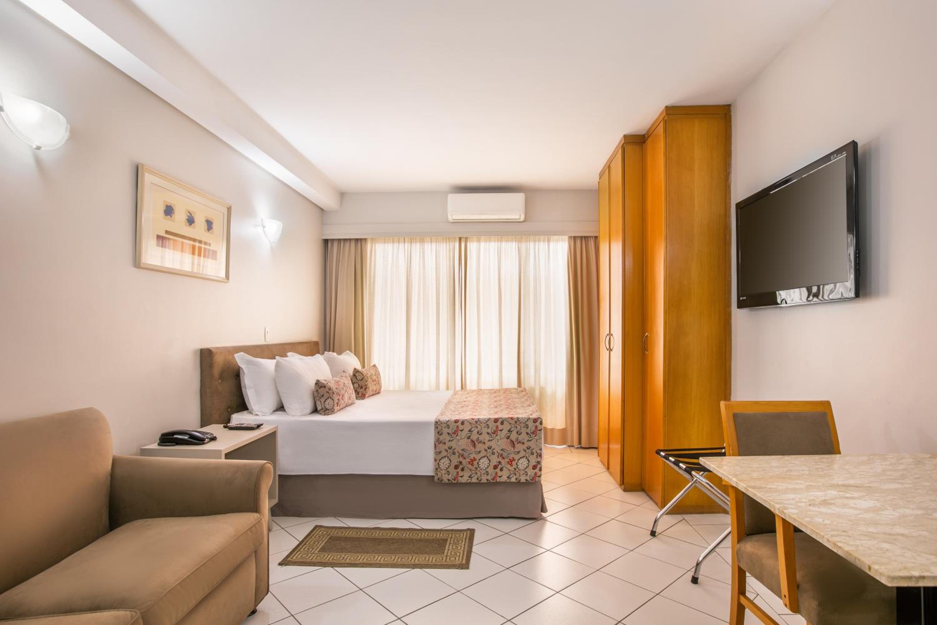Deluxe Double Room with 1 Double Bed - Photo 1