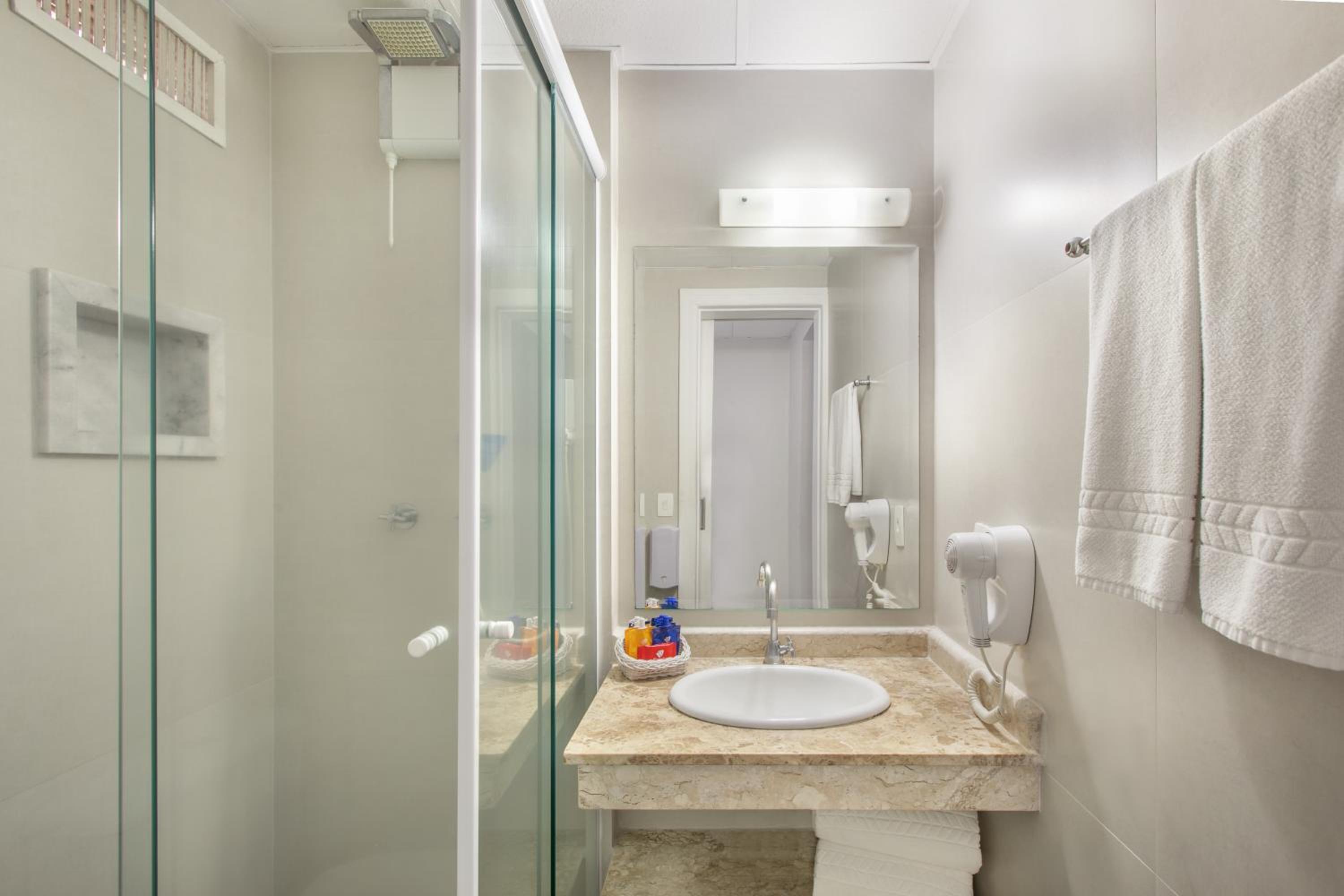 Deluxe Triple Room - Photo 7