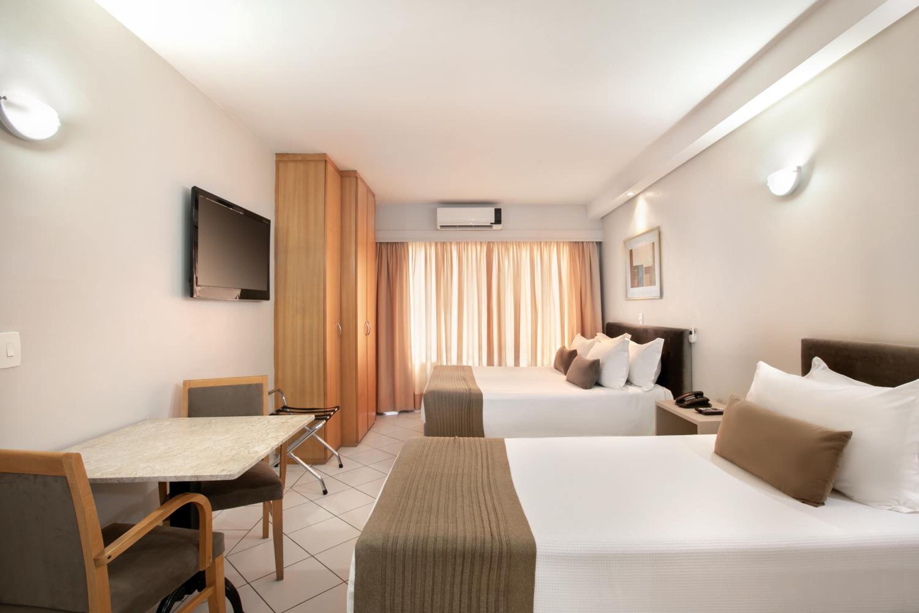 Deluxe Triple Room - Photo 2