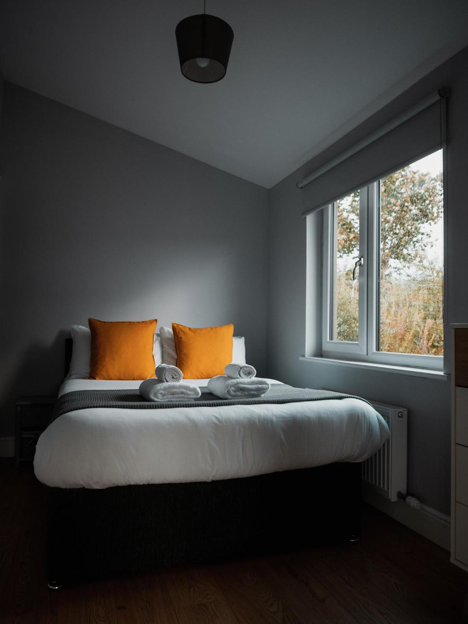 Two-Bedroom Comfort Lodge - Photo 2