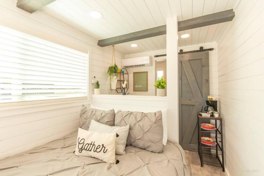 One-Bedroom House photo 2