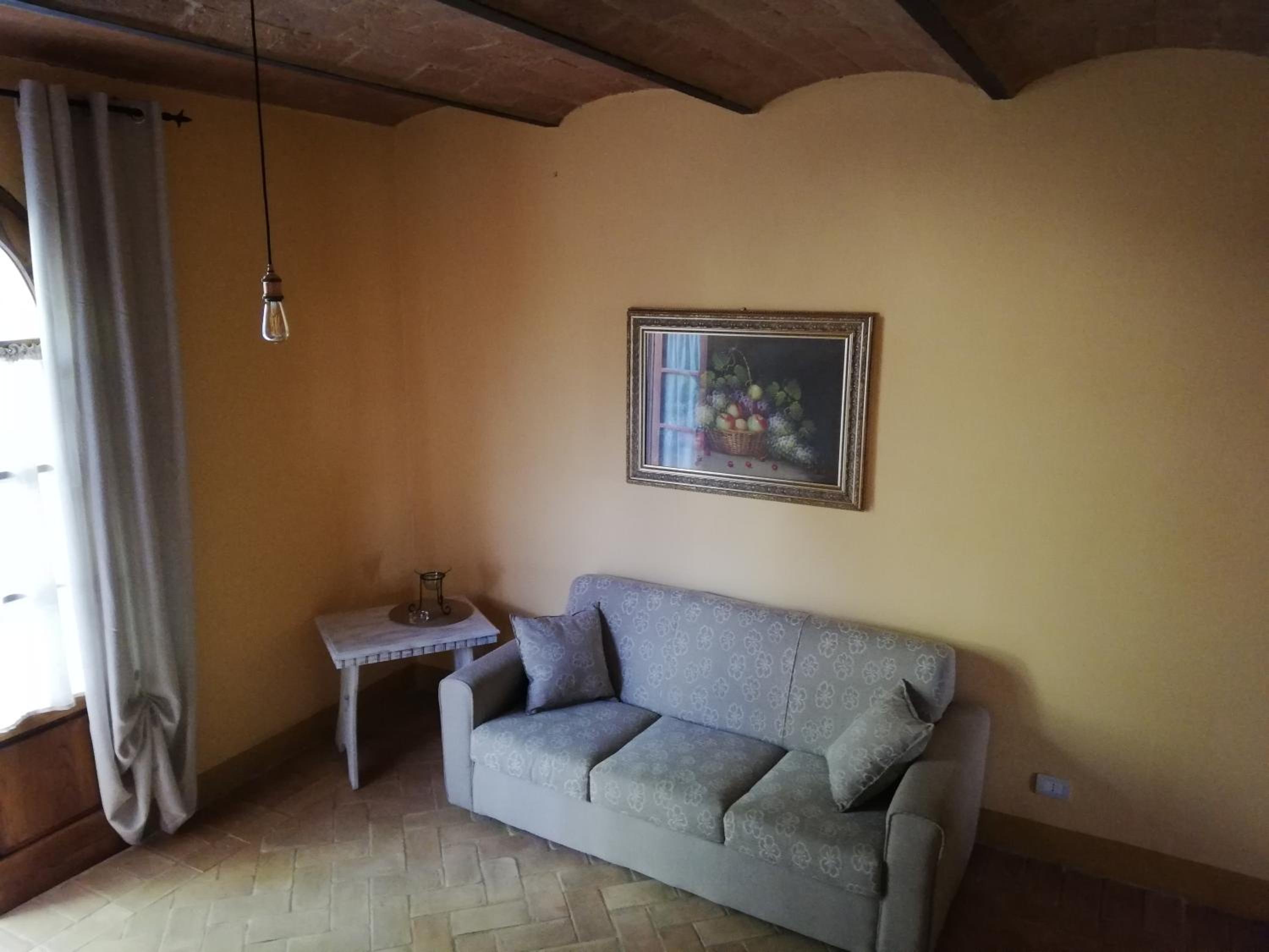 Maisonette photo 1