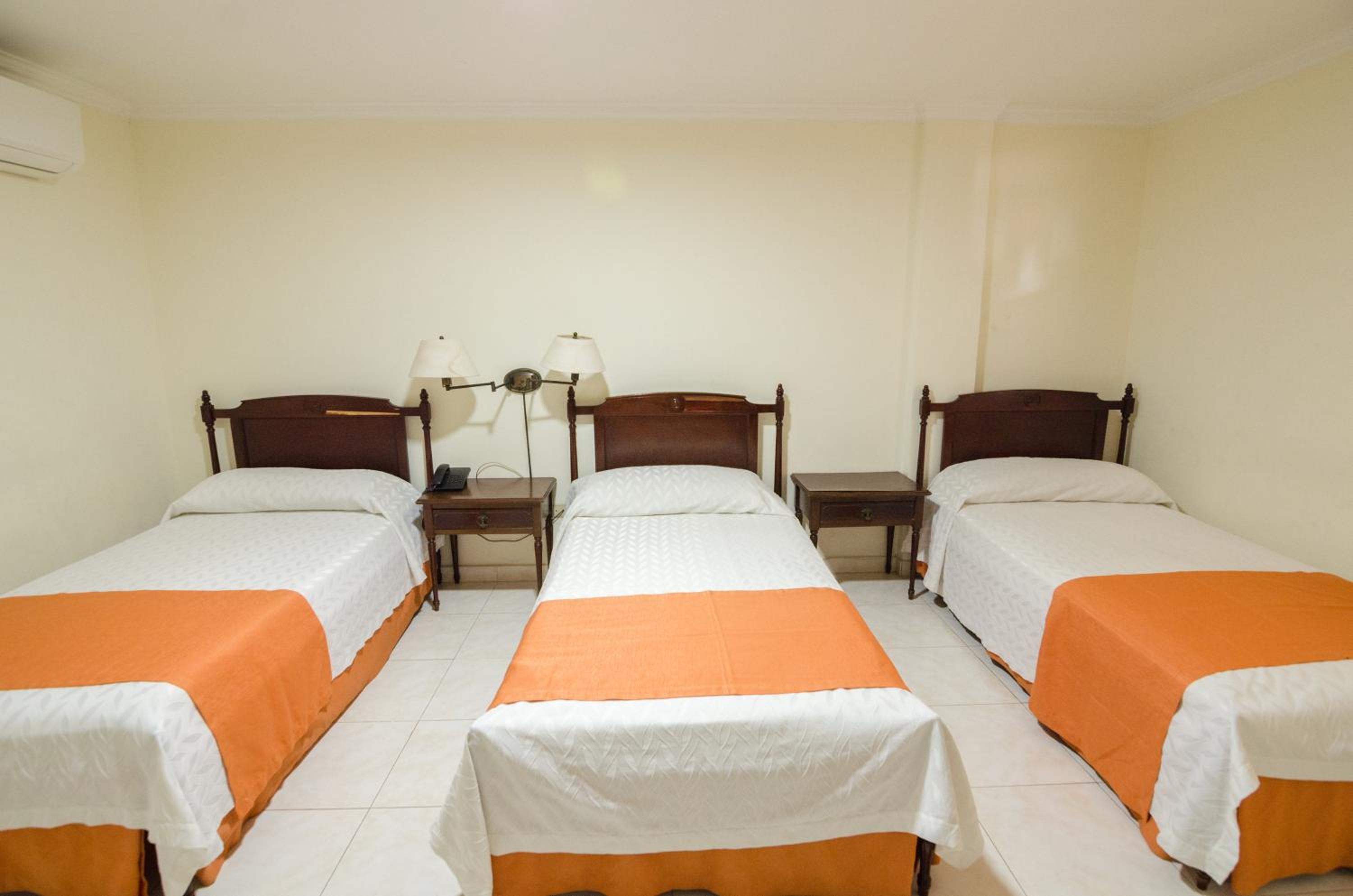 Triple Room