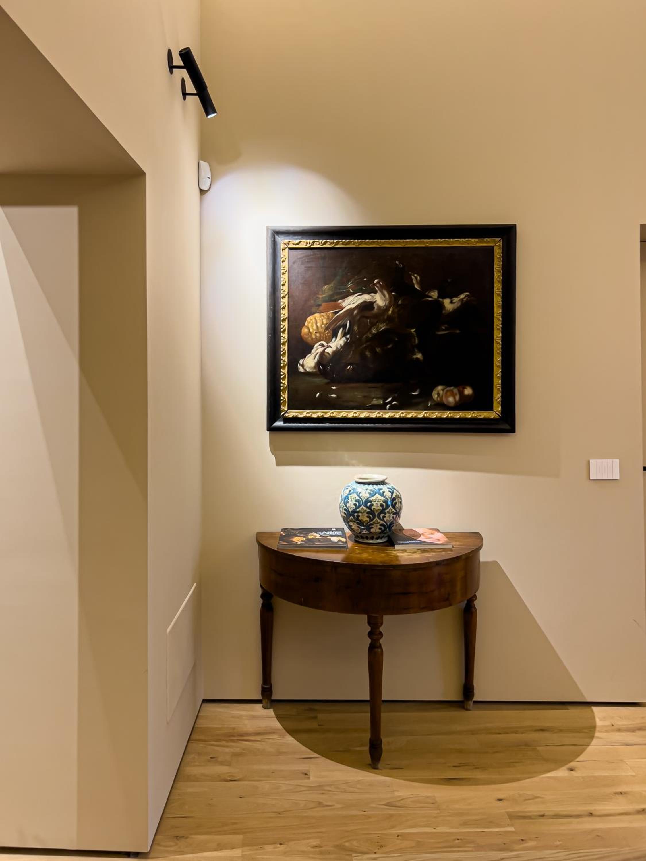 Superior King Room - Photo 8