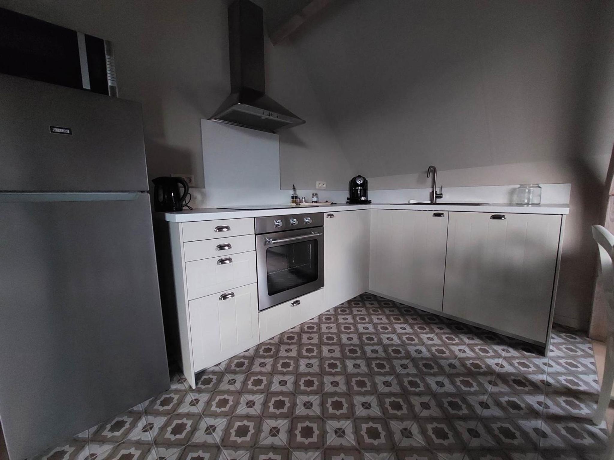 Two-Bedroom Apartment - Photo 4