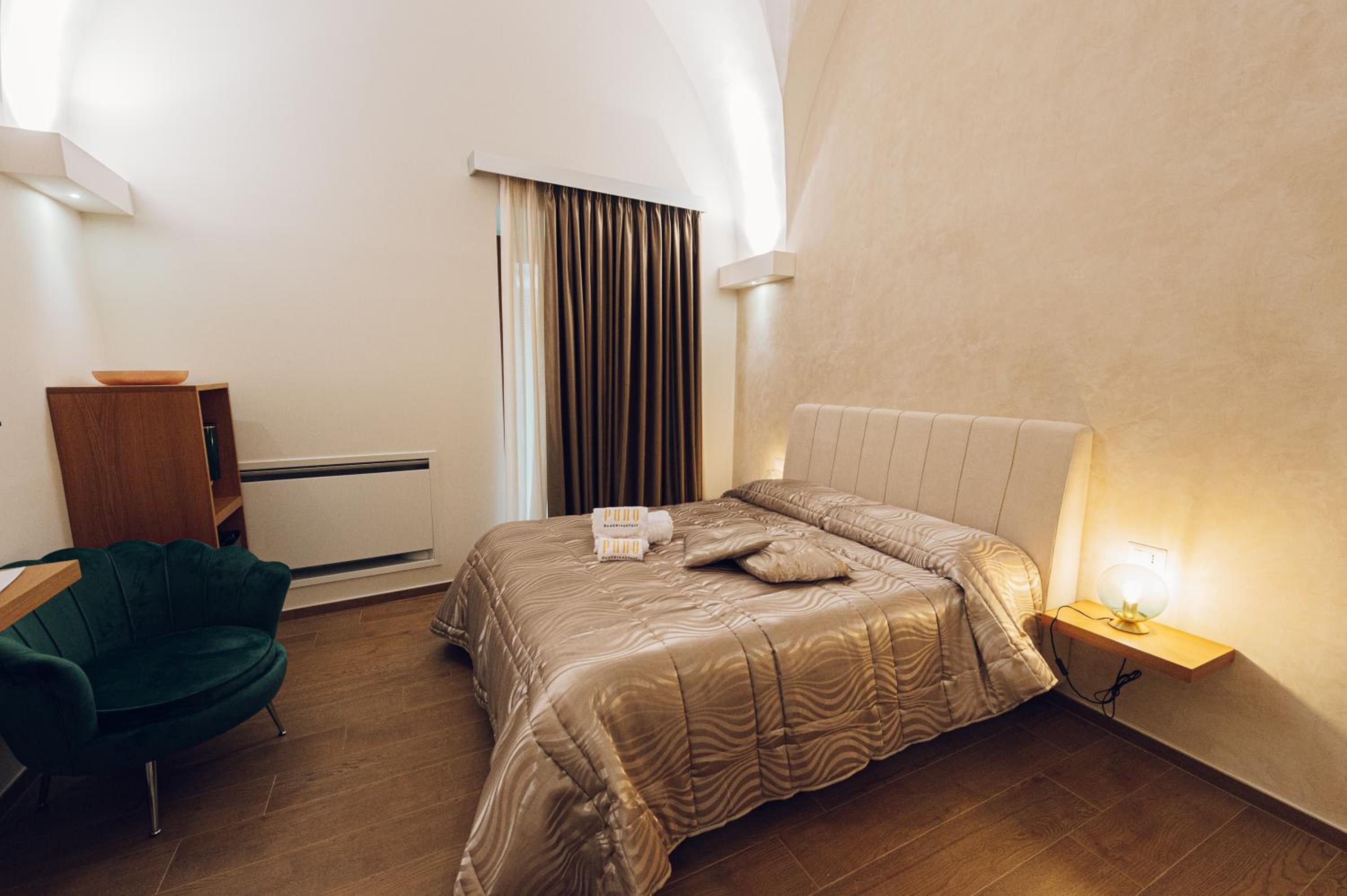 Budget Double Room photo 3