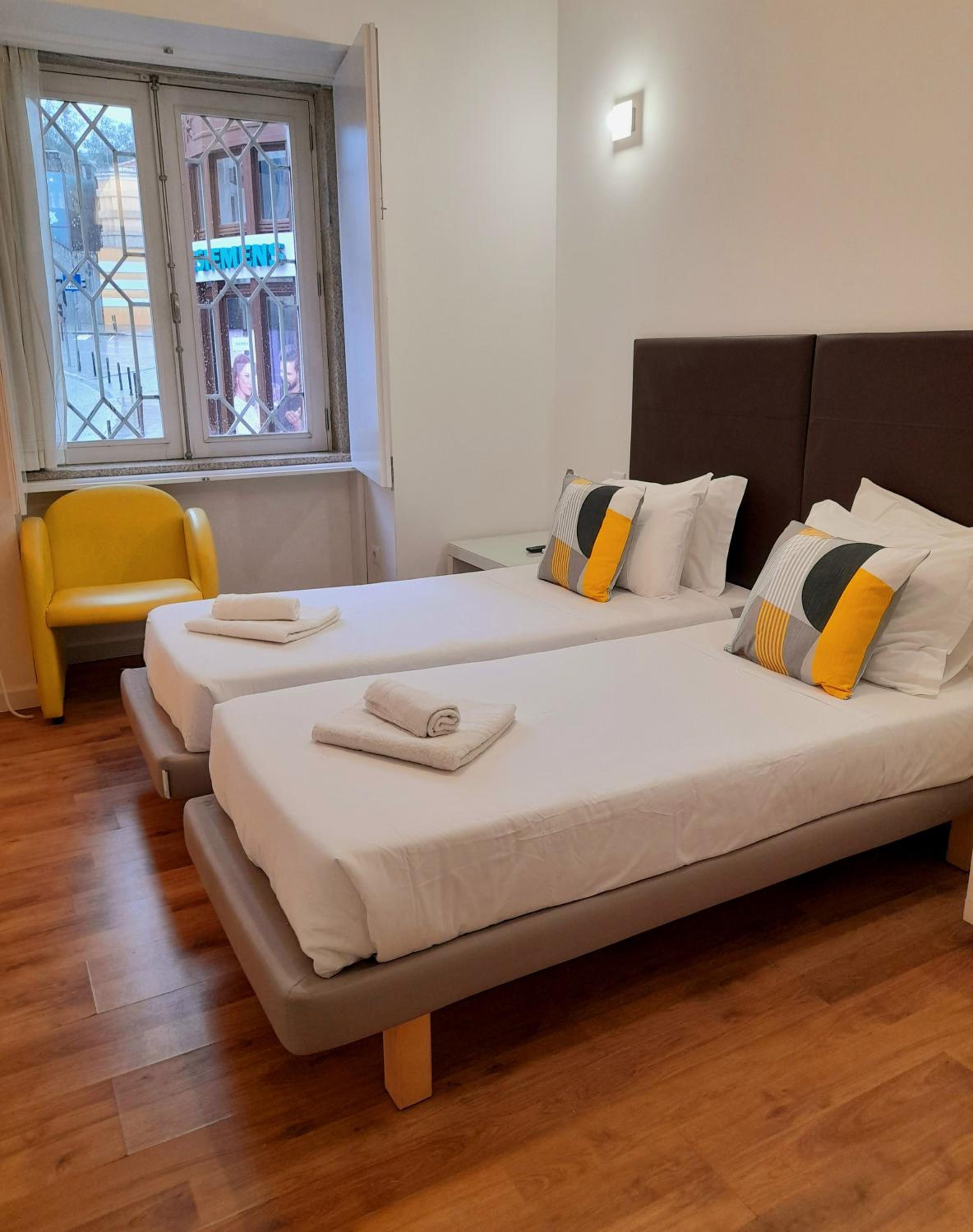 Double or Twin Room - Photo 3