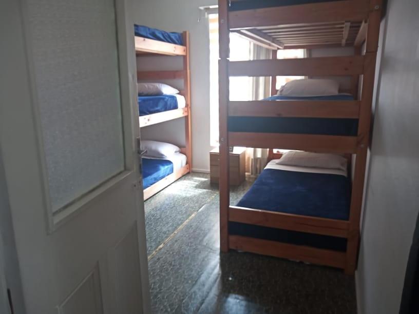 6-Bed Mixed Dormitory Room photo 2