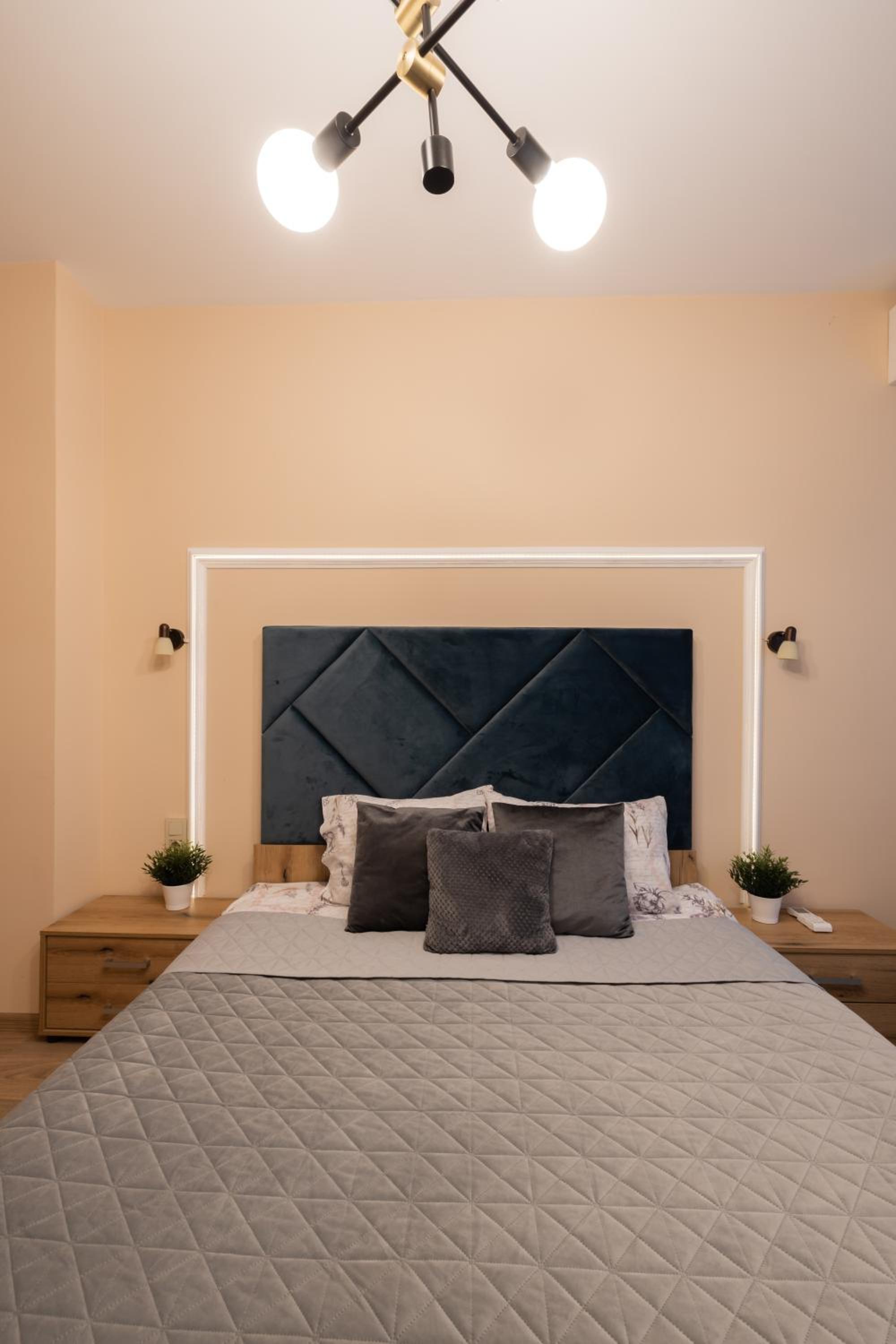 Two-Bedroom Apartment - Photo 3