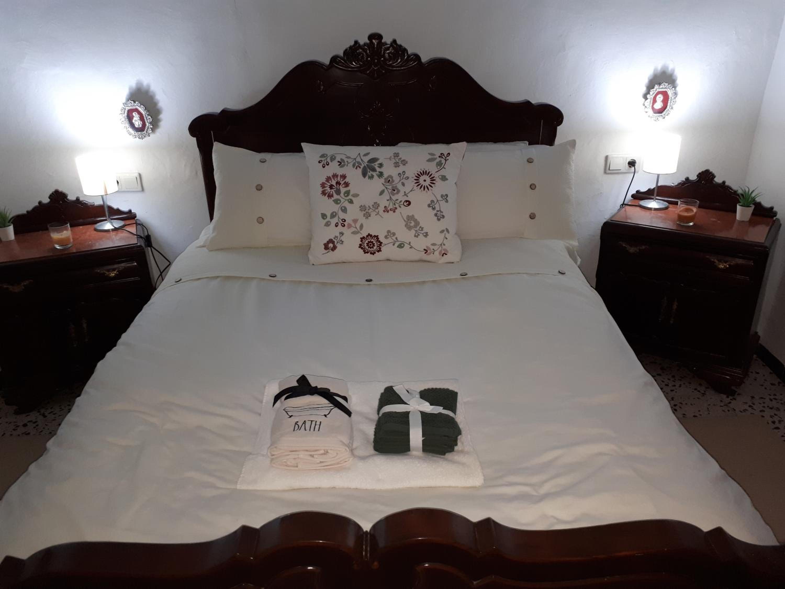 Habitación Doble con Baño Privado