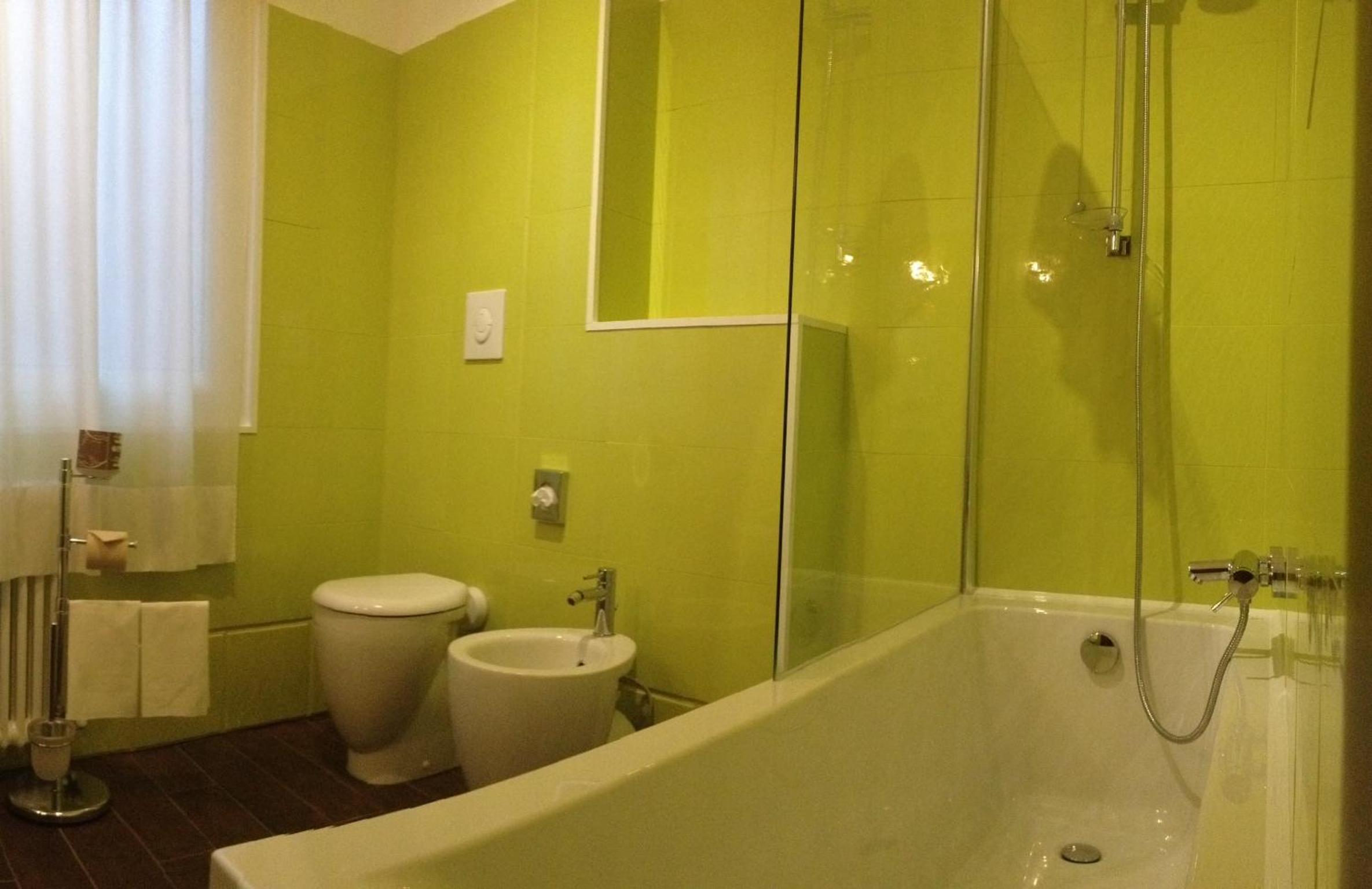 Single Room - Photo 5
