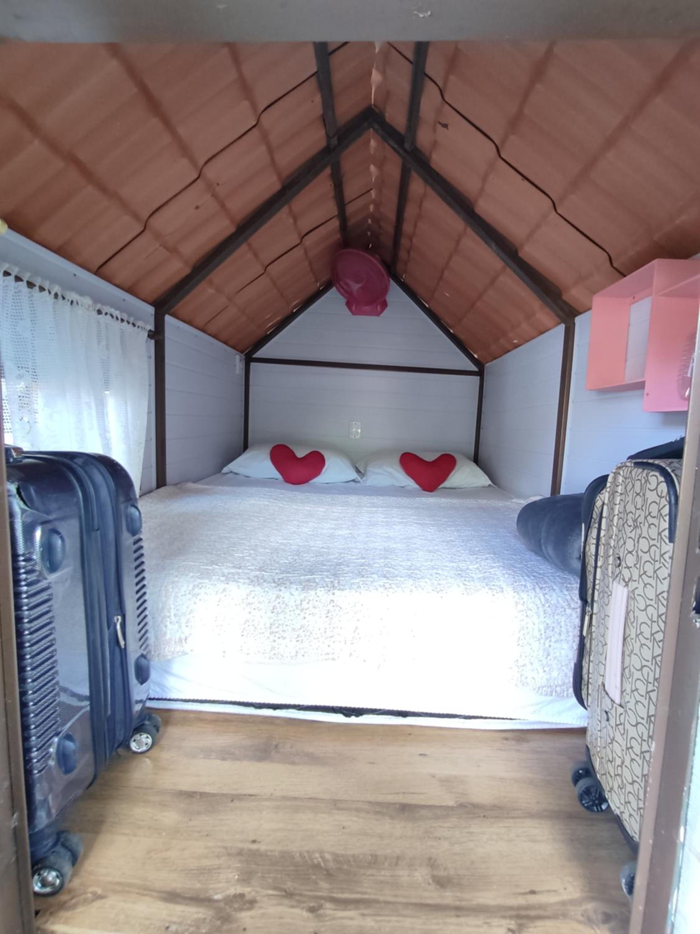 Tent - Photo 18