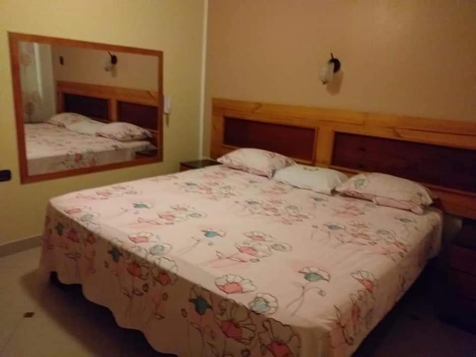 Deluxe King Room photo 2