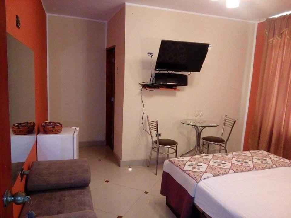 Queen Room photo 1