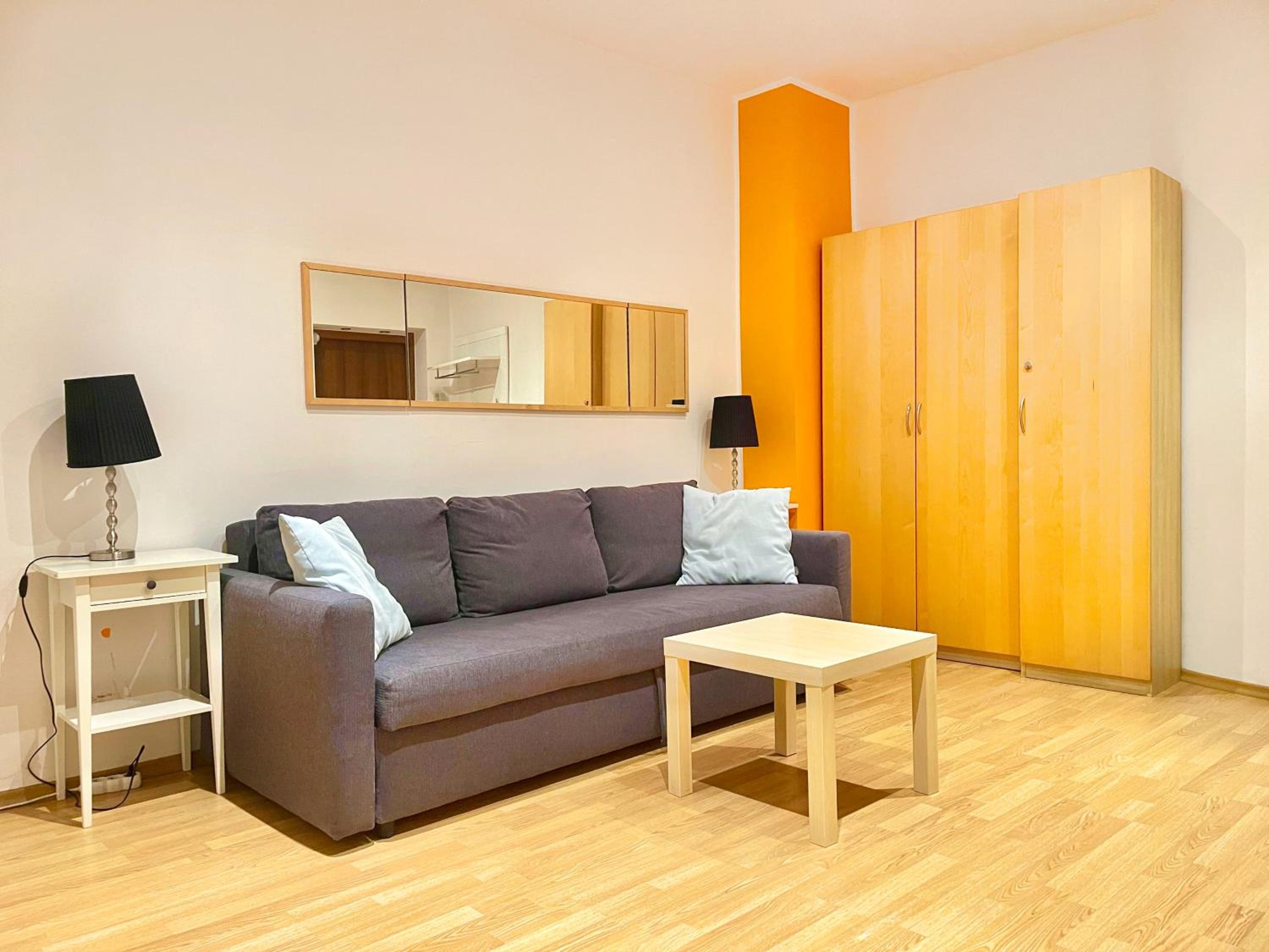 One-Bedroom Apartment - Photo 8