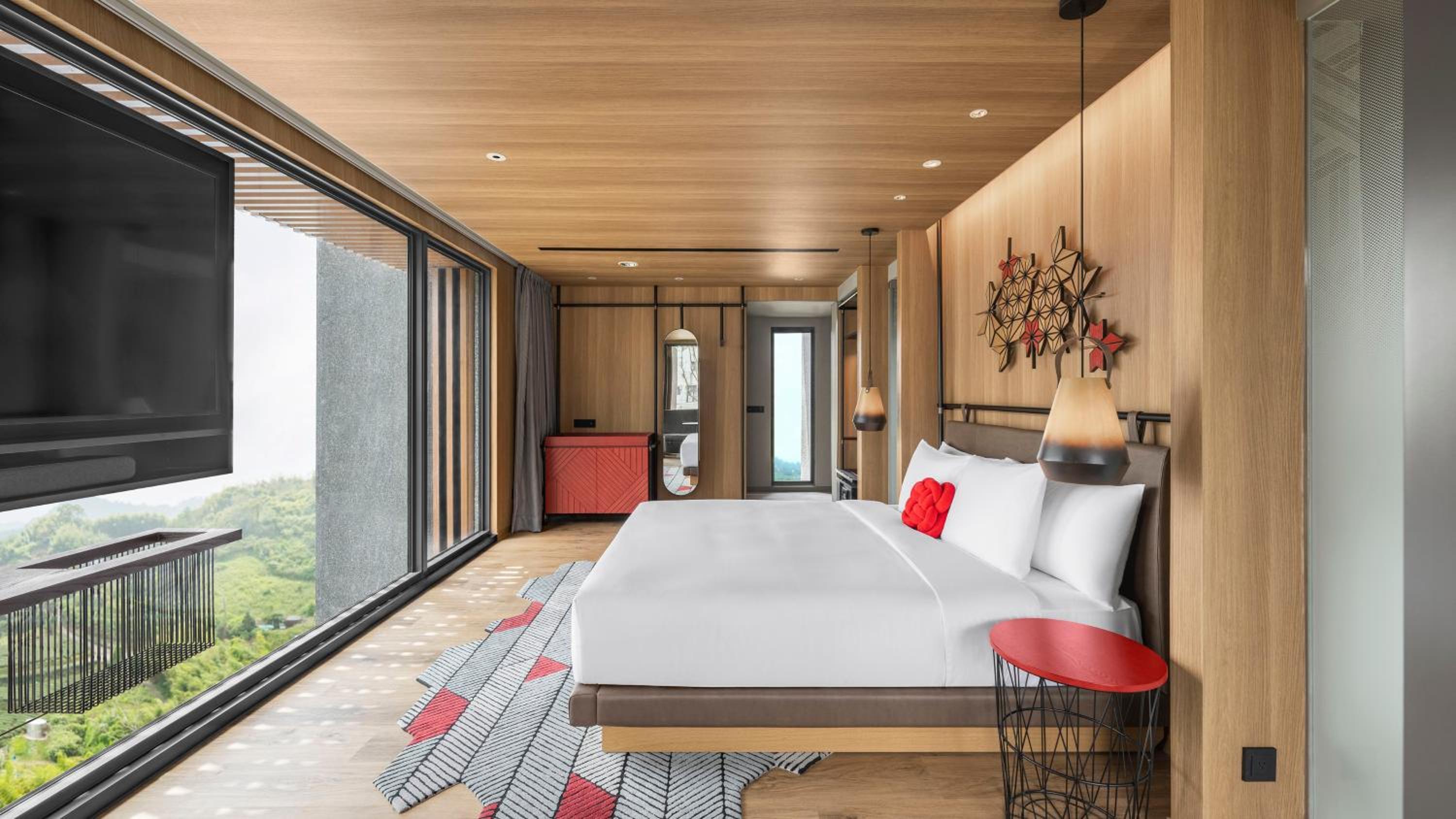 Premium King Room with Sofa Bed - Photo 1